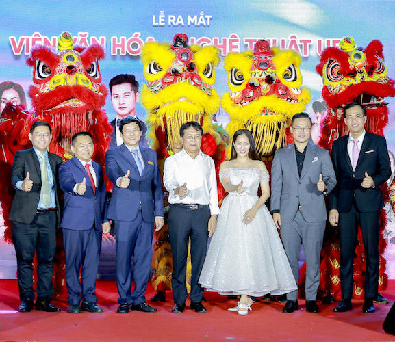Kiện tướng dancesport Khánh Thi trở thành Viện trưởng Viện Văn hóa - Nghệ thuật UEF - Ảnh 2.
