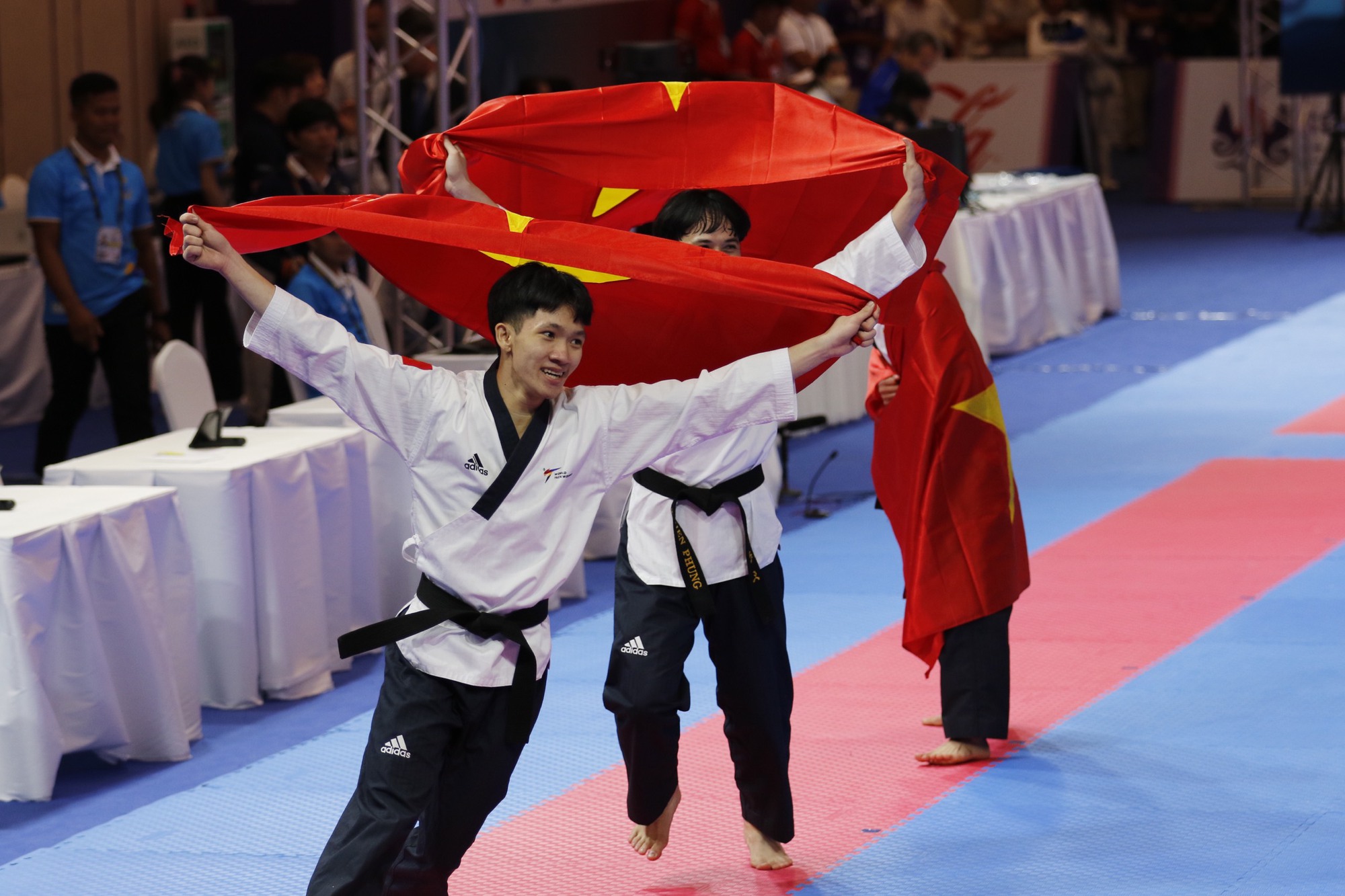 Võ sĩ giành HCV Taekwondo: ‘Đẳng cấp SEA Games cao hơn giải châu Á và Thế giới’ - Ảnh 1.
