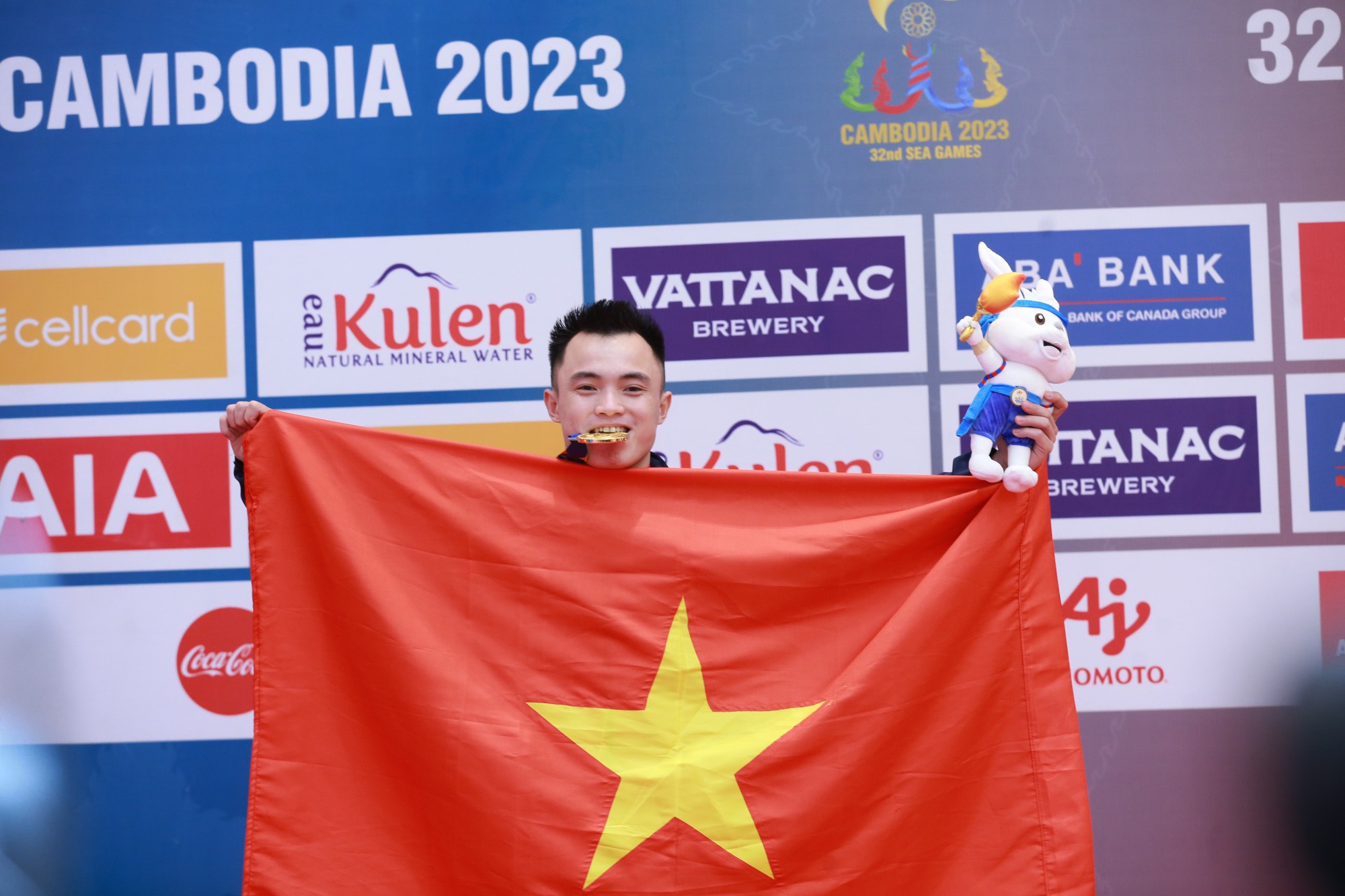 Nối bước thần tượng wushu, chàng trai dân tộc Tày lần đầu giành HCV SEA Games - Ảnh 1.