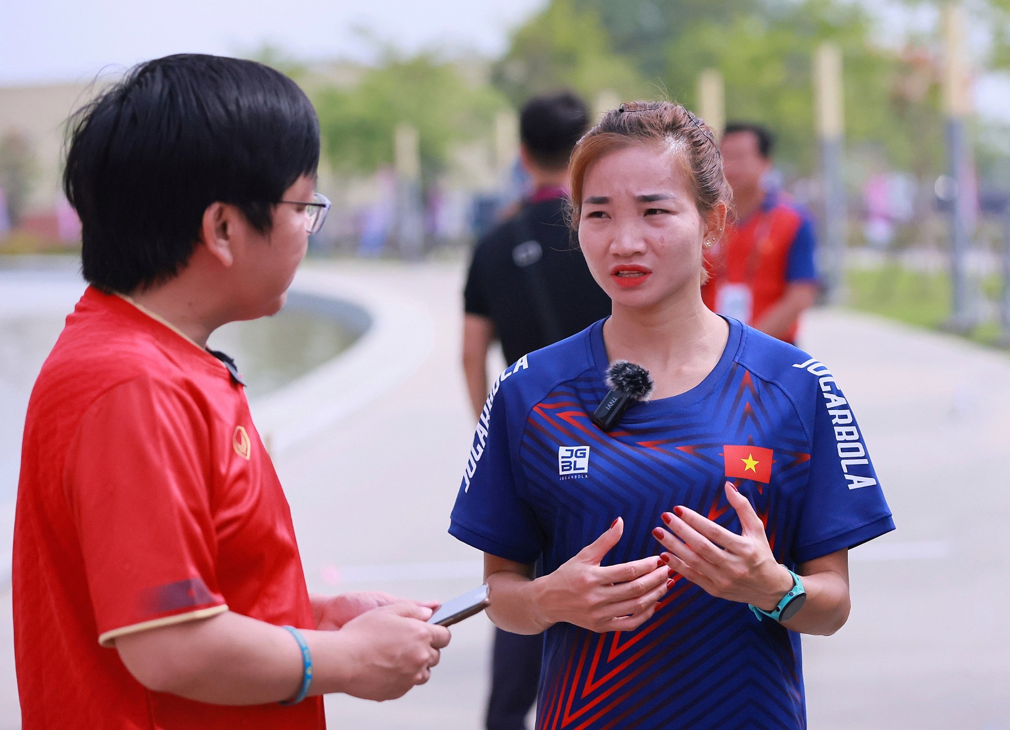 Giao lưu Báo Thanh Niên, Nguyễn Thị Oanh tiết lộ bất ngờ kỳ tích SEA Games 32 - Ảnh 1.