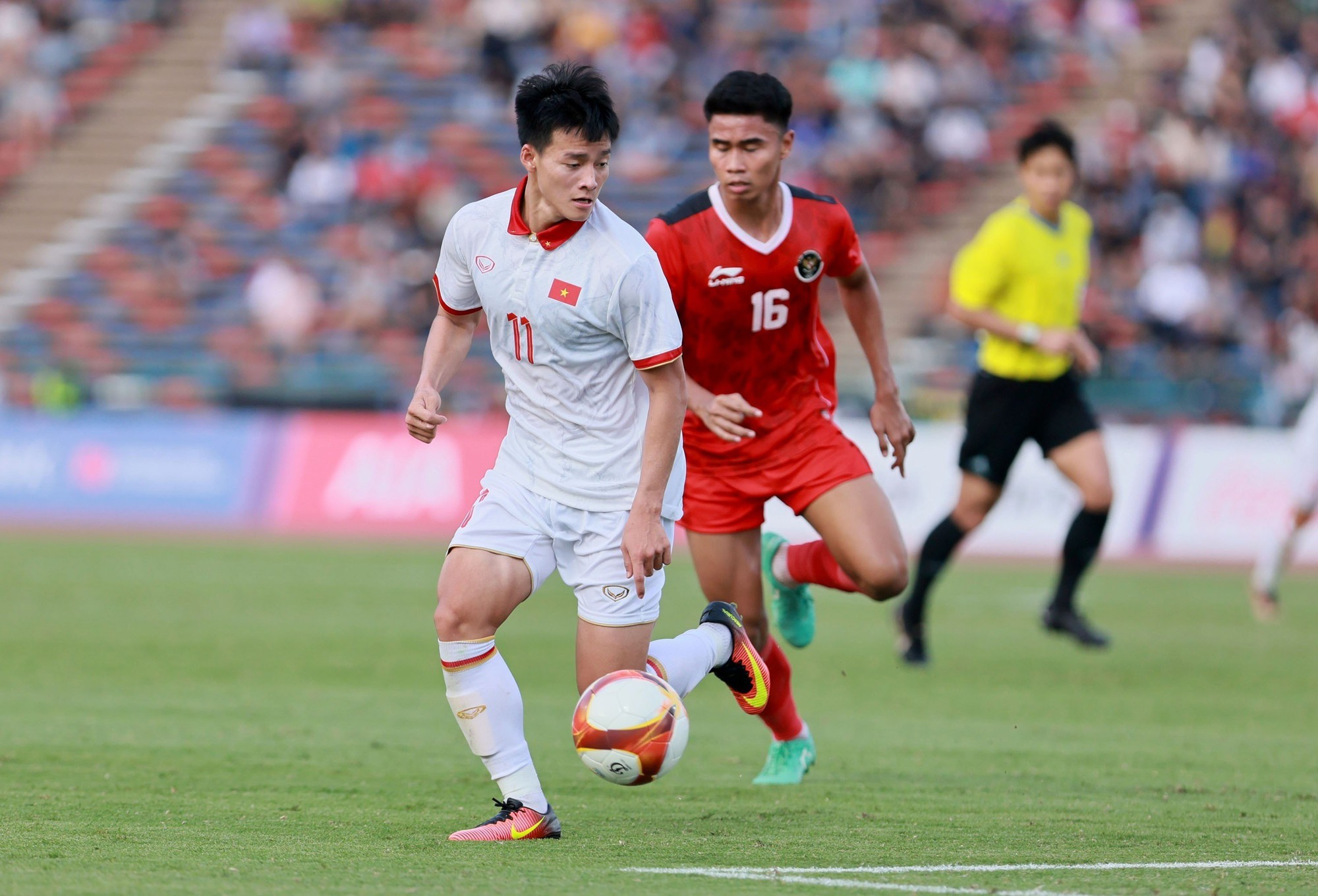 U.22 Indonesia 3-2 U.22 Việt Nam: Mắc quá nhiều sai sót - Ảnh 1.