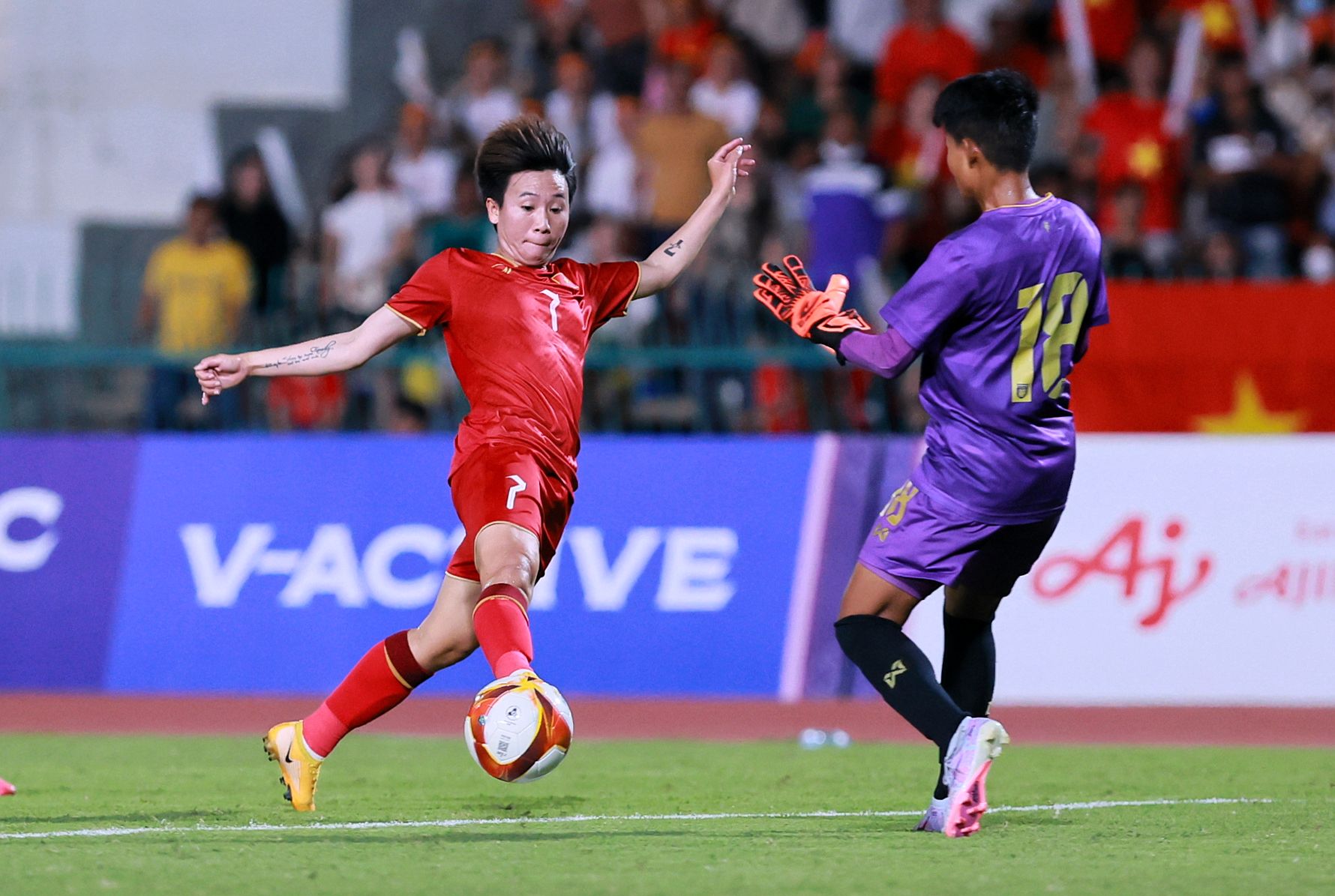 Huỳnh Như và Thanh Nhã ghi bàn, đội tuyển nữ Việt Nam vô địch SEA Games 32 - Ảnh 5.
