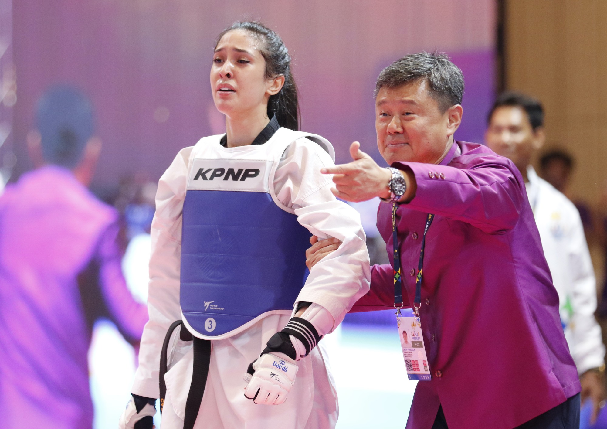 Người Campuchia vỡ òa niềm vui với chiến thắng của nữ võ sĩ taekwondo gốc Mỹ  - Ảnh 9.