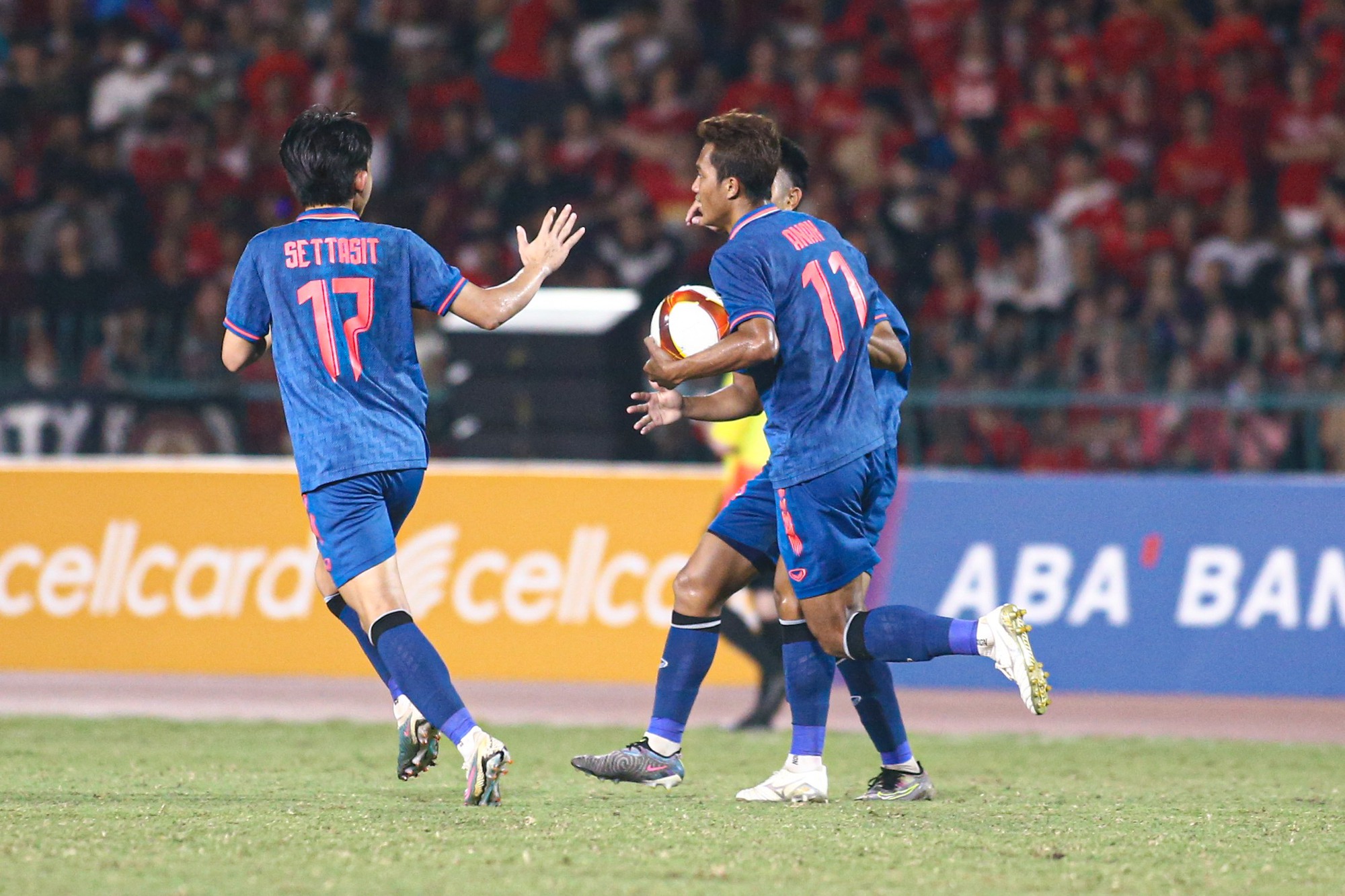 U.22 Indonesia giành HCV SEA Games 32 trong trận cầu đầy bạo lực với U.22 Thái Lan - Ảnh 3.