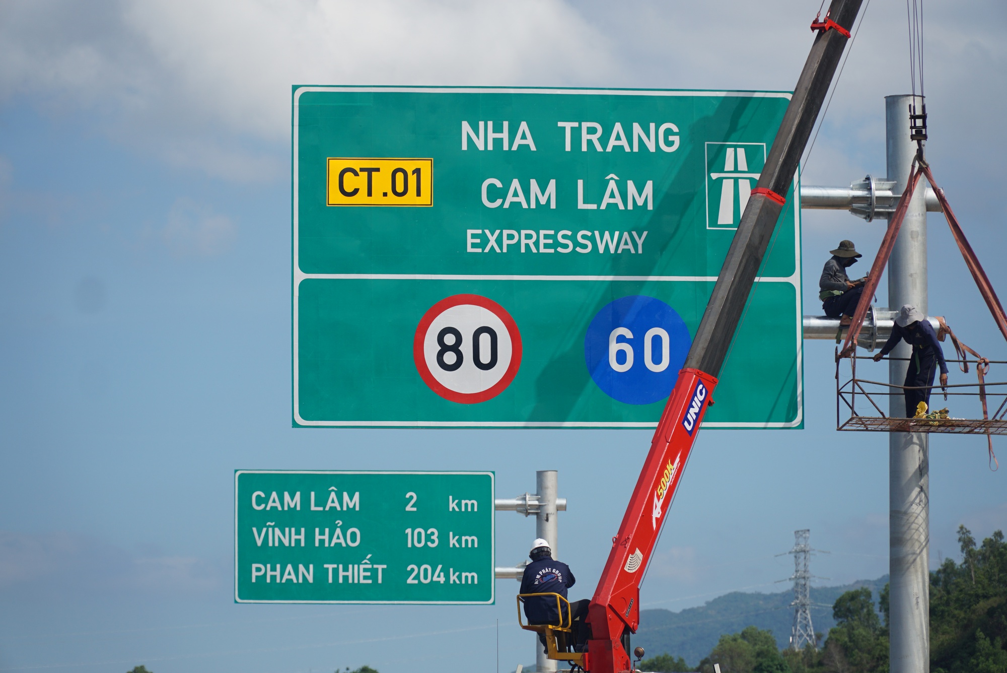 Cao tốc Nha Trang - Cam Lâm trước ngày thông xe - Ảnh 6.
