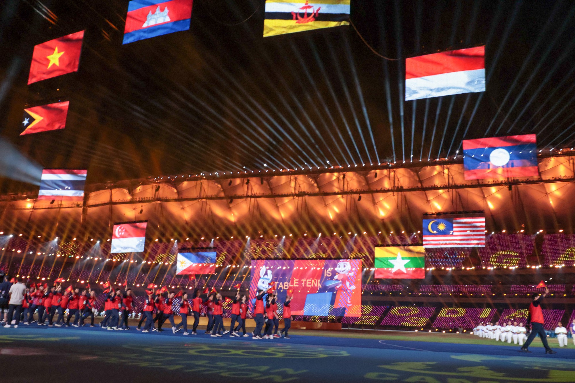 Campuchia khép lại kỳ SEA Games thành công, chào Thái Lan ở năm 2025! - Ảnh 3.