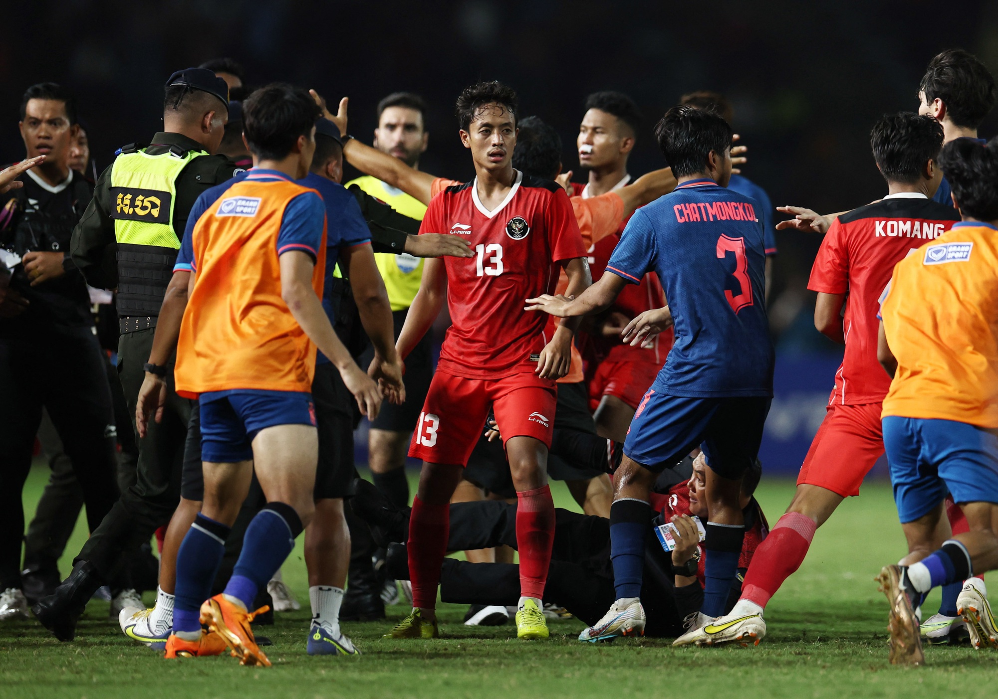 Liên đoàn Bóng đá Campuchia: ‘Chúng tôi đã hết nhiệm vụ, giờ là việc của AFC’ - Ảnh 2.