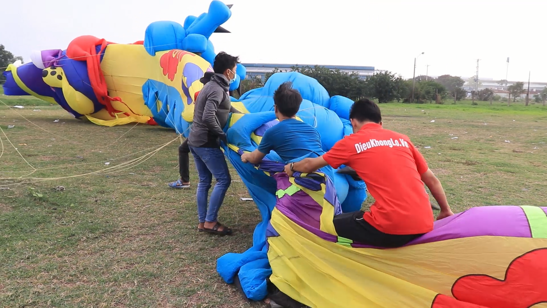 Chàng trai Việt mang diều khổng lồ đến SEA Games 32: giấu vợ chi gần 4 tỉ - Ảnh 5.