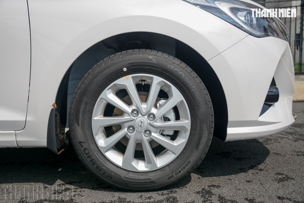 4 bộ phận tr&ecirc;n &ocirc; t&ocirc; dễ hỏng khi người l&aacute;i thường xuy&ecirc;n xoay v&ocirc;-lăng hết cỡ - Ảnh 3.