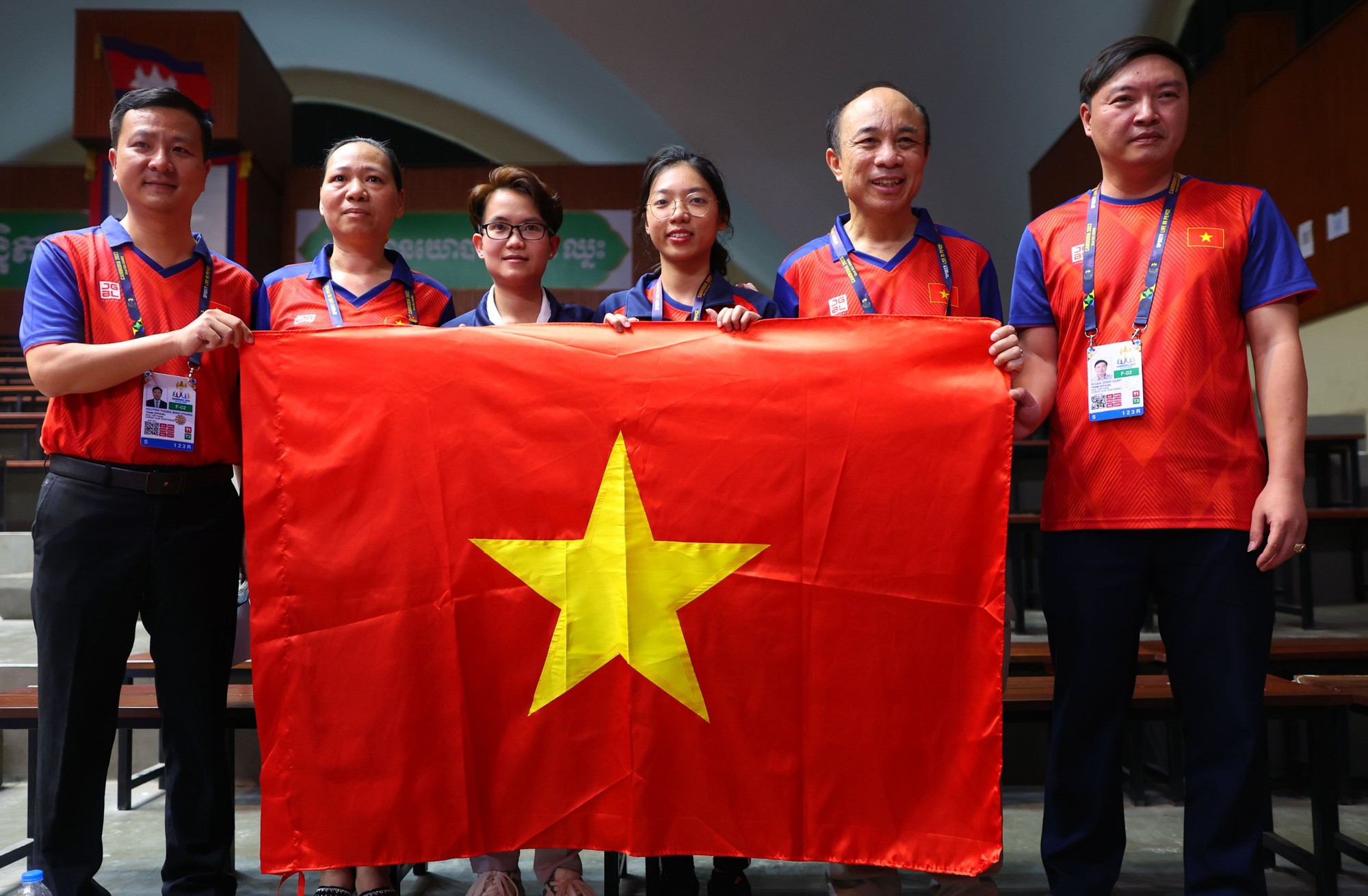 Nóng: Việt Nam có huy chương vàng đầu tiên tại SEA Games 32 - Ảnh 1.