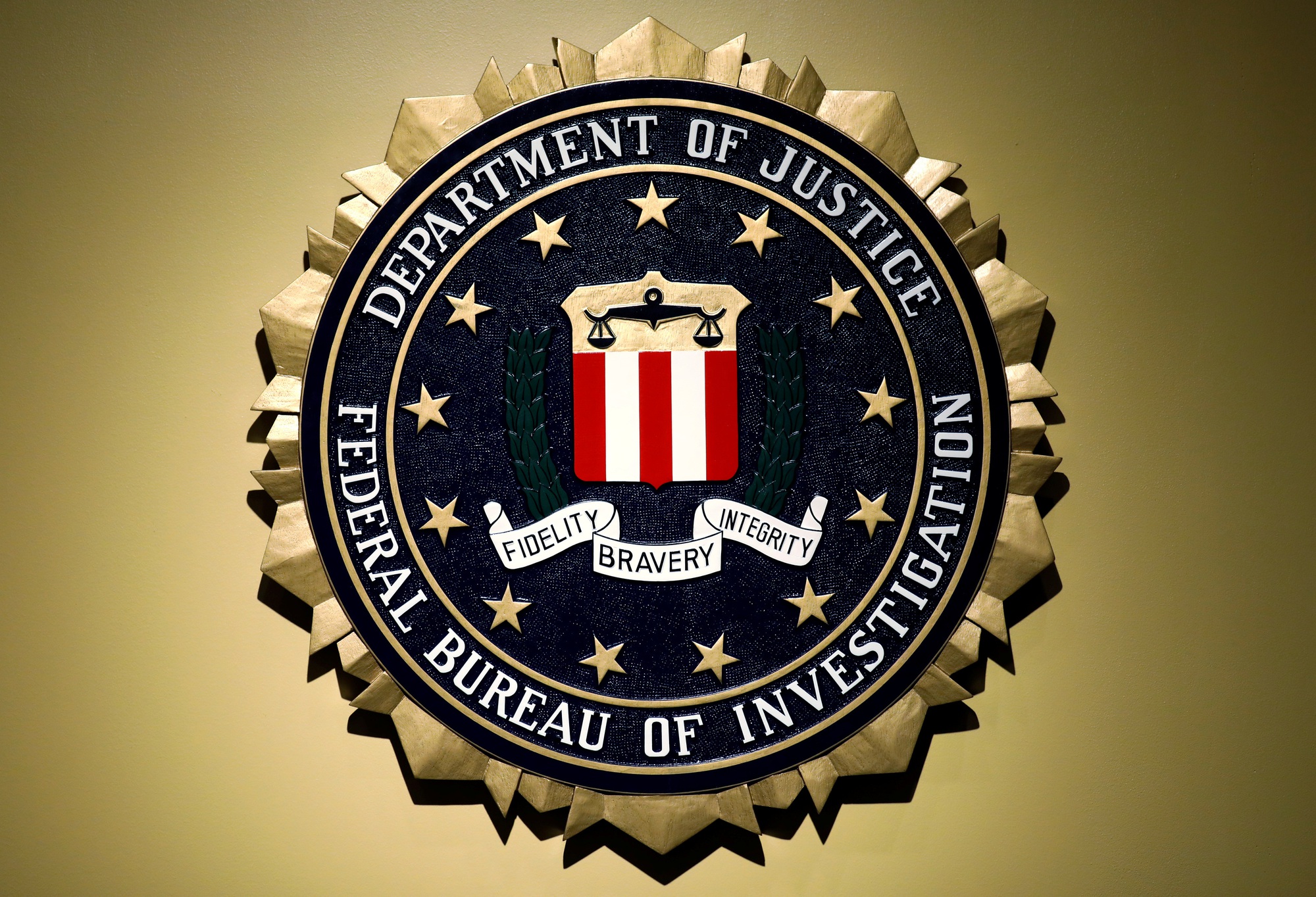 FBI lạm dụng cơ sở dữ liệu chứa thông tin cá nhân người Mỹ
