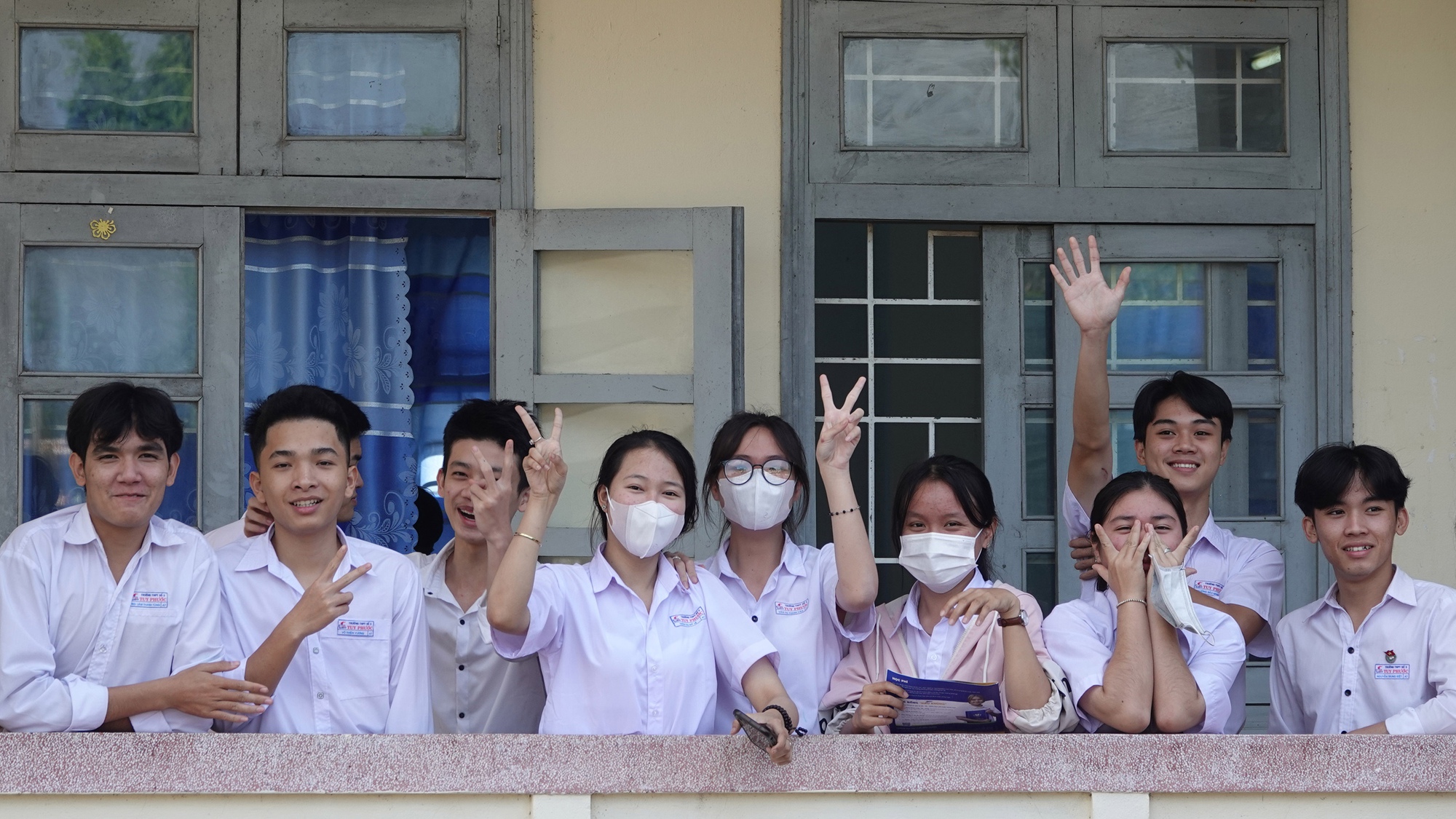 Học sinh lớp 12 Trường THPT Tuy Phước 3 (H.Tuy Phước, Bình Định)