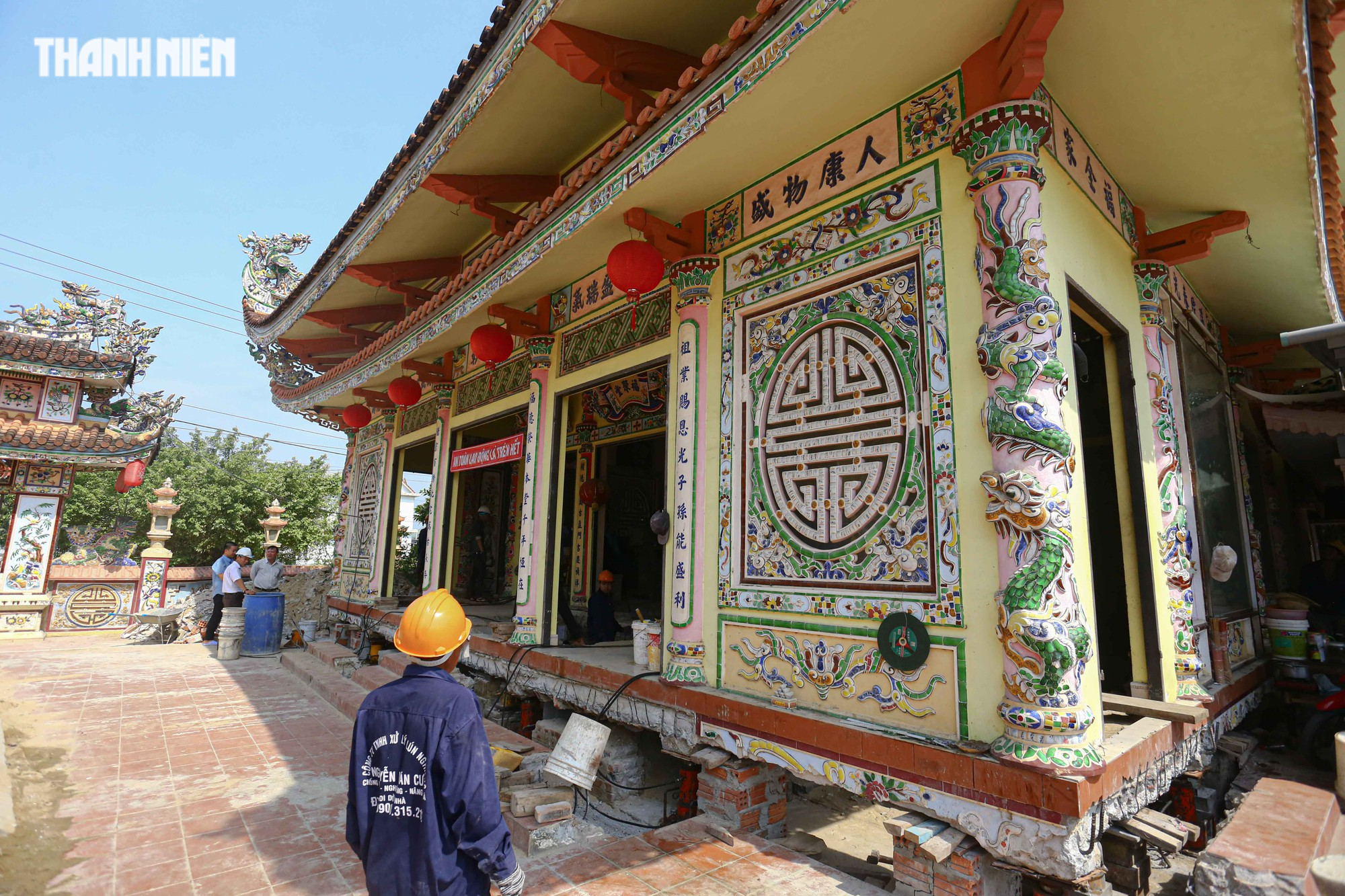 Thần đèn' Nguyễn Văn Cư 'cứu' căn nhà thờ đồ sộ bị nghiêng lún tại Huế   - Ảnh 1.