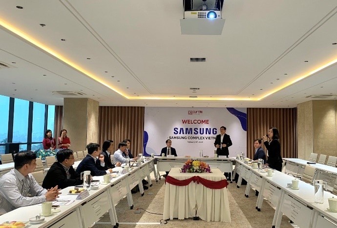 Universitas Duy Tan bekerja sama dengan Samsung untuk memimpin pengembangan teknologi - Foto 1. photo-1684763487135