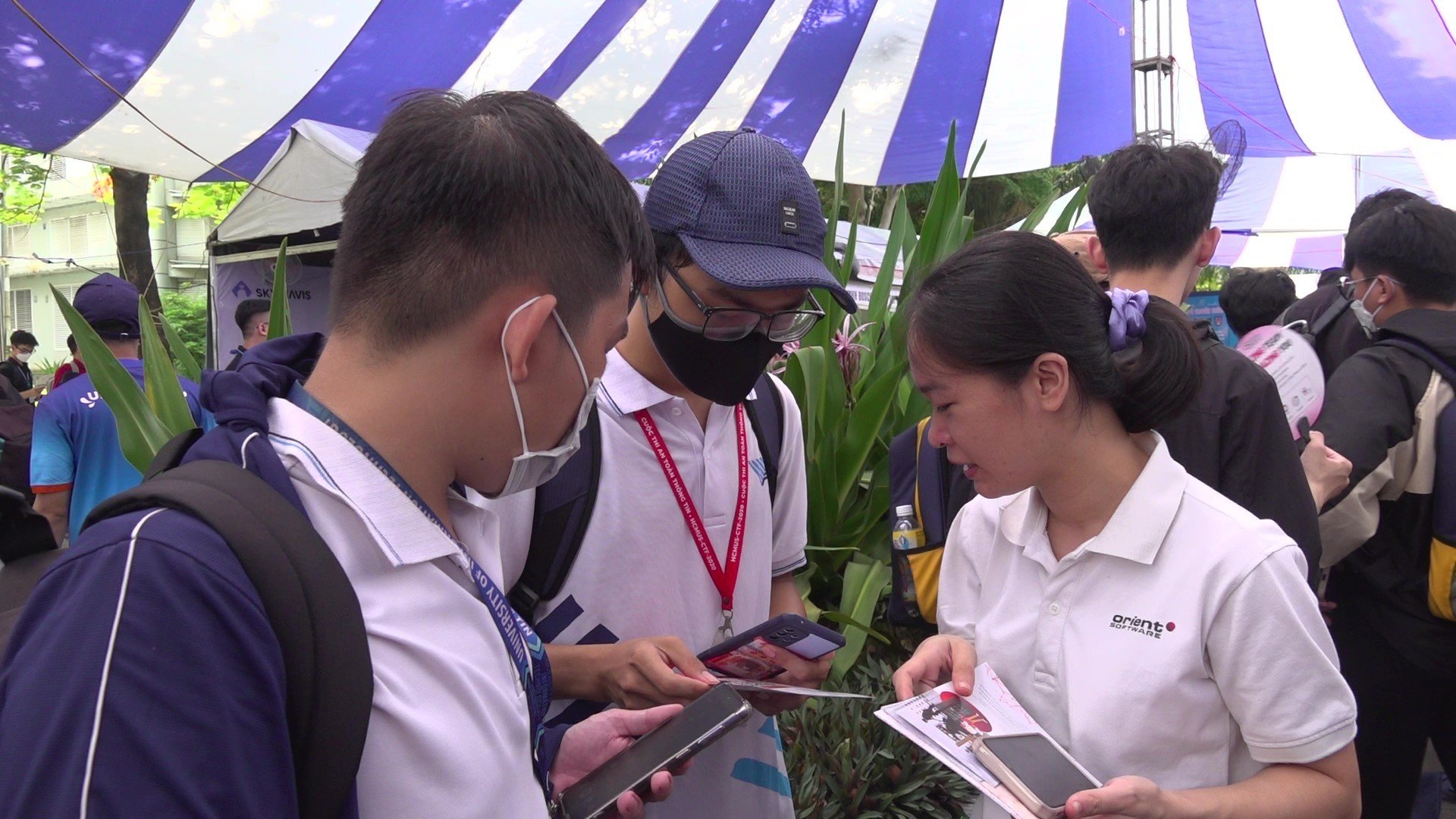 Nhiều tập đoàn công nghệ ‘săn’ sinh viên Trường ĐH Công nghệ thông tin - UIT - Ảnh 1.