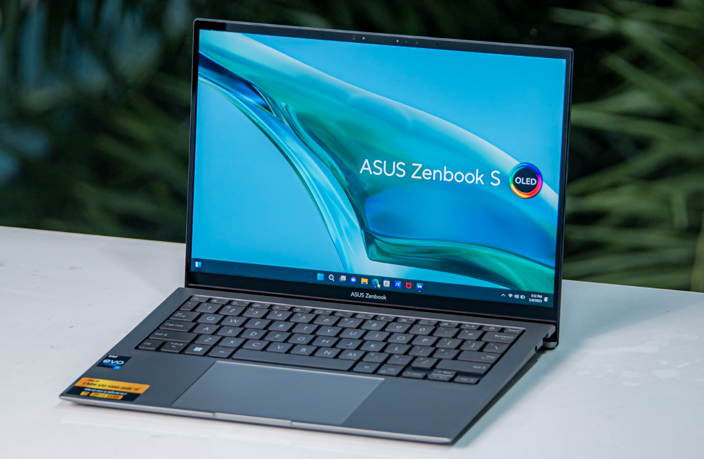 Asus trình làng laptop Zenbook S 13 OLED nhẹ nhất thế giới - Ảnh 2.
