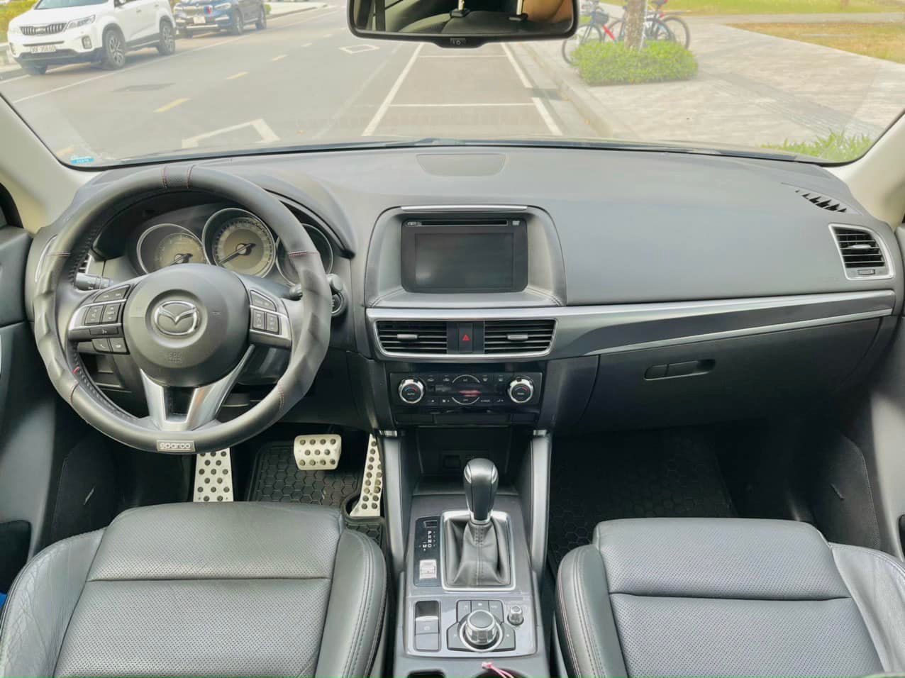 Mazda CX-5 2016 cũ, giá hơn 500 triệu đồng có đáng mua hơn Toyota Raize? - Ảnh 3. Mazda CX-5 2016 cũ, giá hơn 500 triệu đồng có đáng mua hơn Toyota Raize? - Ảnh 3.