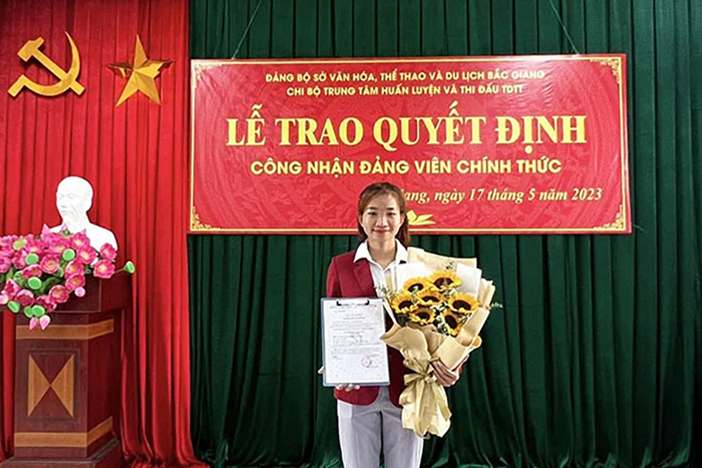 Chủ tịch nước Võ Văn Thưởng: 'Câu chuyện về Nguyễn Thị Oanh khiến tôi xúc động, tự hào' - Ảnh 4.