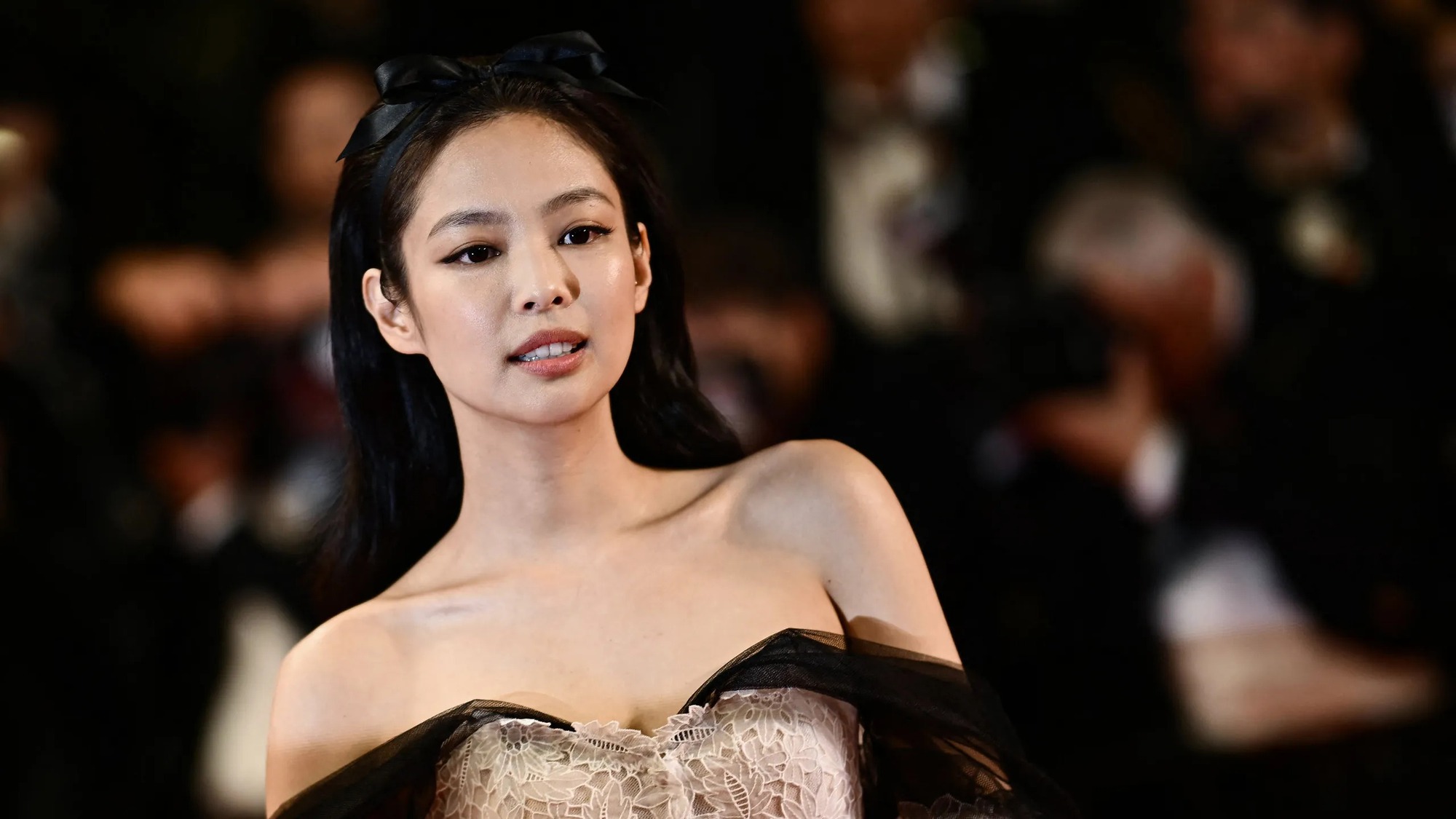 Jennie của BLACKPINK gây sốt vì nhan sắc xinh đẹp tại Cannes  Tuổi Trẻ  Online