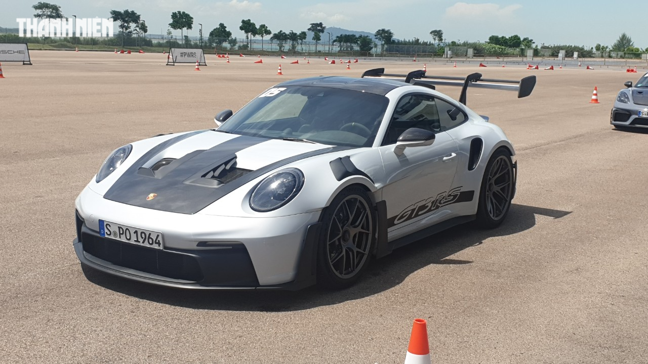 'Ngắm tận mắt, sờ tận tay' xe sang thể thao Porsche 911 GT3 RS 2023 - Ảnh 13.