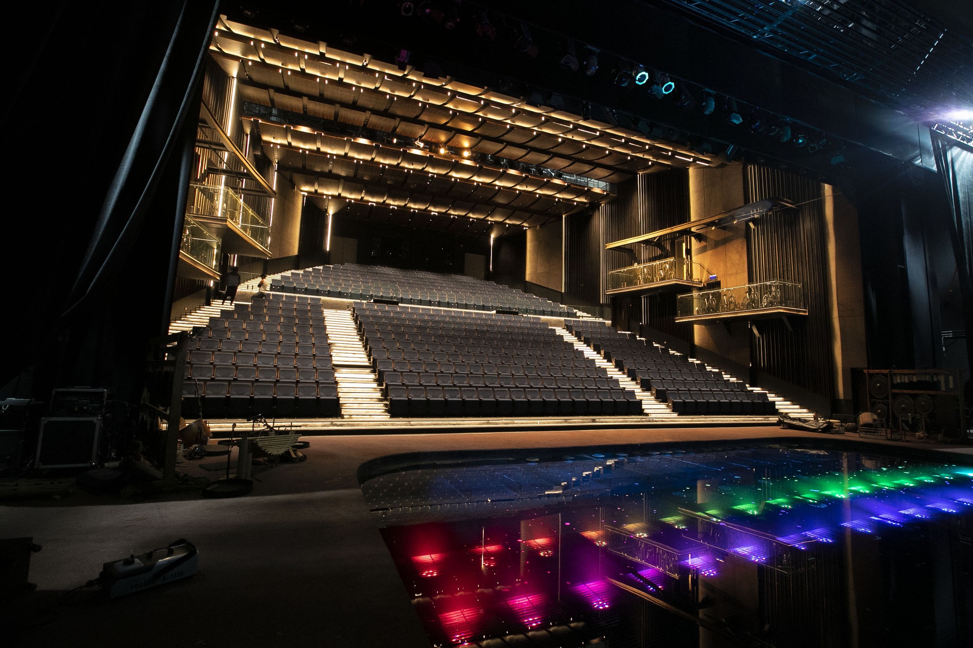 That Theater: Художественное и культурное направление, признанное международными экспертами. Фото 1. Nhà hát Đó: Điểm đến nghệ thuật - văn hóa được chuyên gia quốc tế công nhận - Ảnh 1.