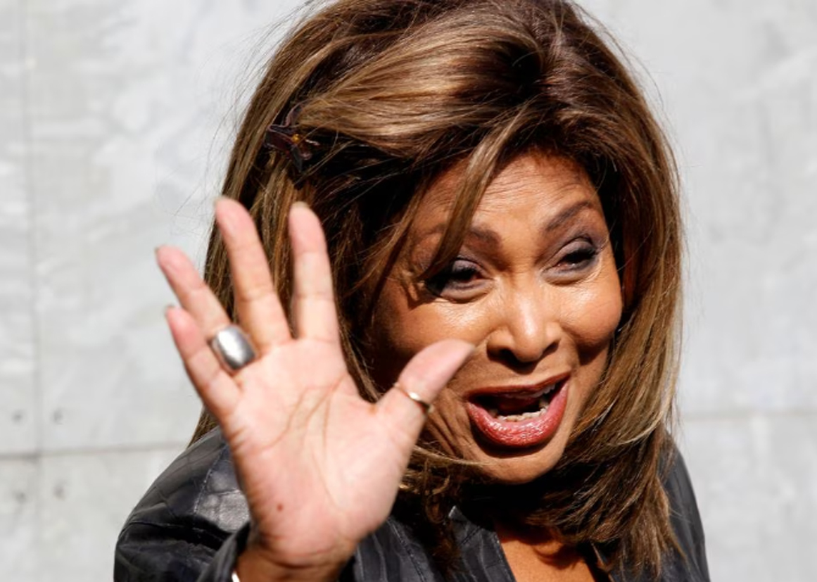 Tổng thống Mỹ và nhiều nghệ sĩ xúc động khi nghe tin Tina Turner qua đời