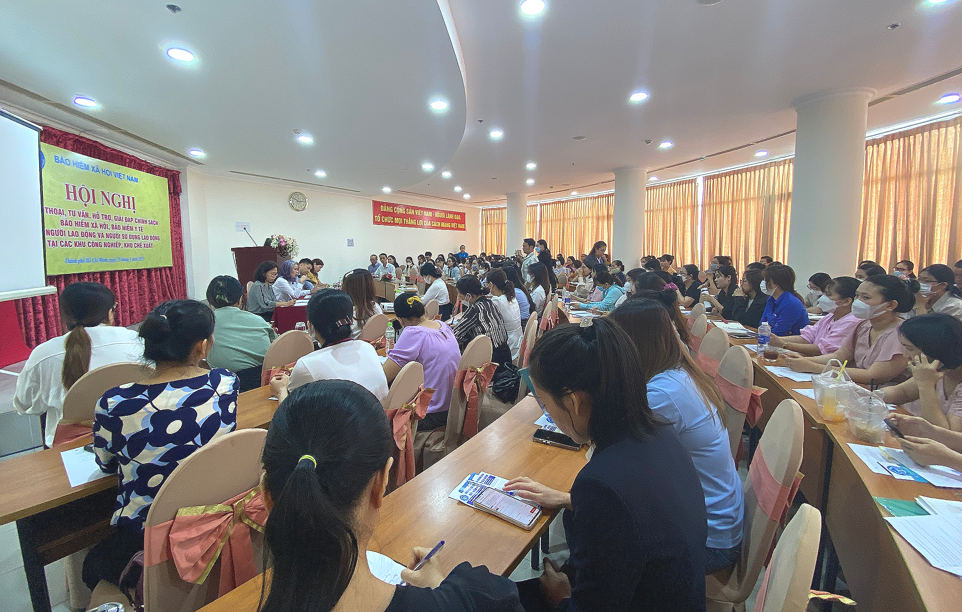 Mức đóng BHYT 5 năm liên tục là bao nhiêu?  - Ảnh 2.