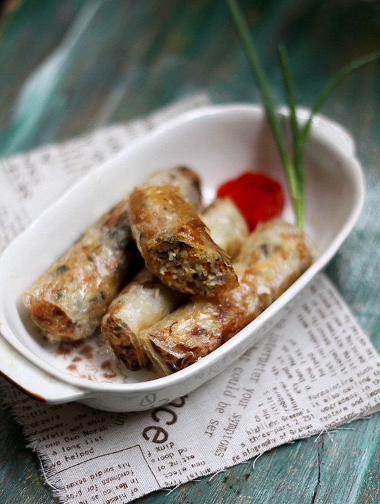 Hai món 'quốc hồn quốc túy' ViệtNam nằm top món ăn nhẹ hấp dẫn nhất thế giới - Ảnh 1.