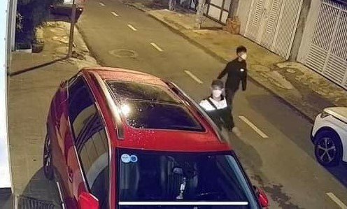 Đắk Lắk: Bắt nhóm trộm tài sản trên xe ô tô đỗ qua đêm ngoài đường  - Ảnh 2.