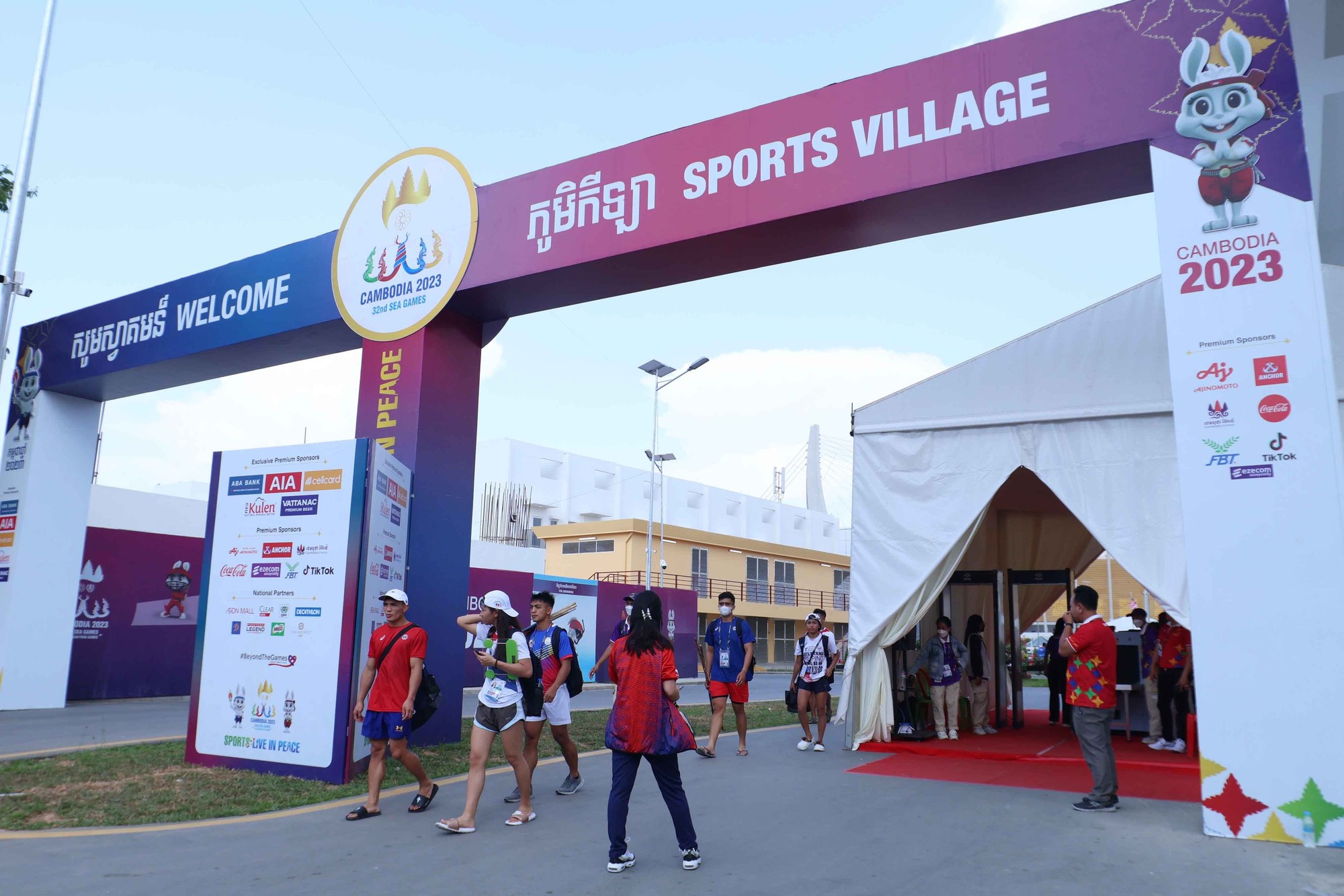 Cờ Việt Nam tung bay tại SEA Games 32 - Ảnh 7.