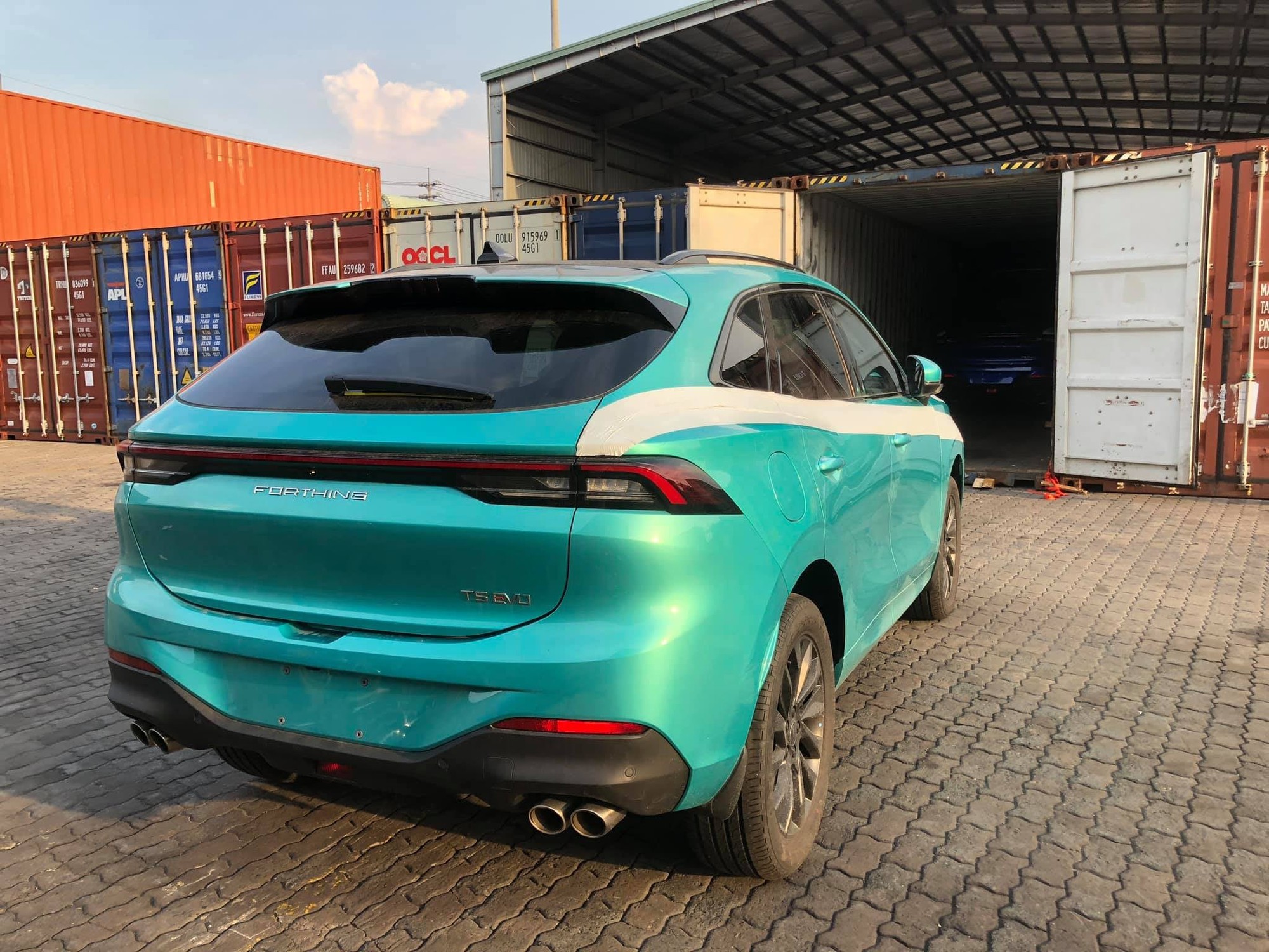 Dongfeng T5 Evo giảm giá 'sập sàn', tháo chạy khỏi Việt Nam - Ảnh 2. Dongfeng T5 Evo giảm giá 'sập sàn', tháo chạy khỏi Việt Nam - Ảnh 2.