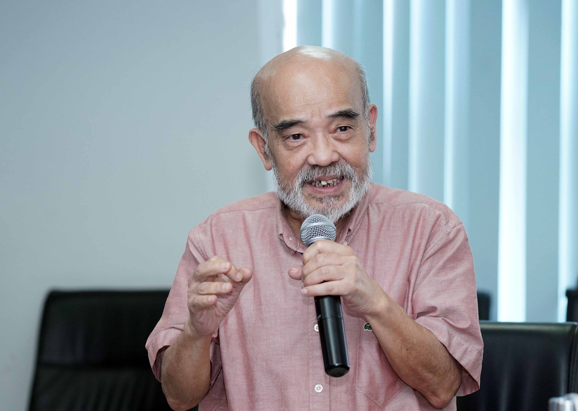 Nhà ở cho bình dân có nhất thiết cần yếu tố 'bao cấp' của Nhà nước? - Ảnh 1. Nhà ở cho bình dân có nhất thiết cần yếu tố 'bao cấp' của Nhà nước? - Ảnh 1.
