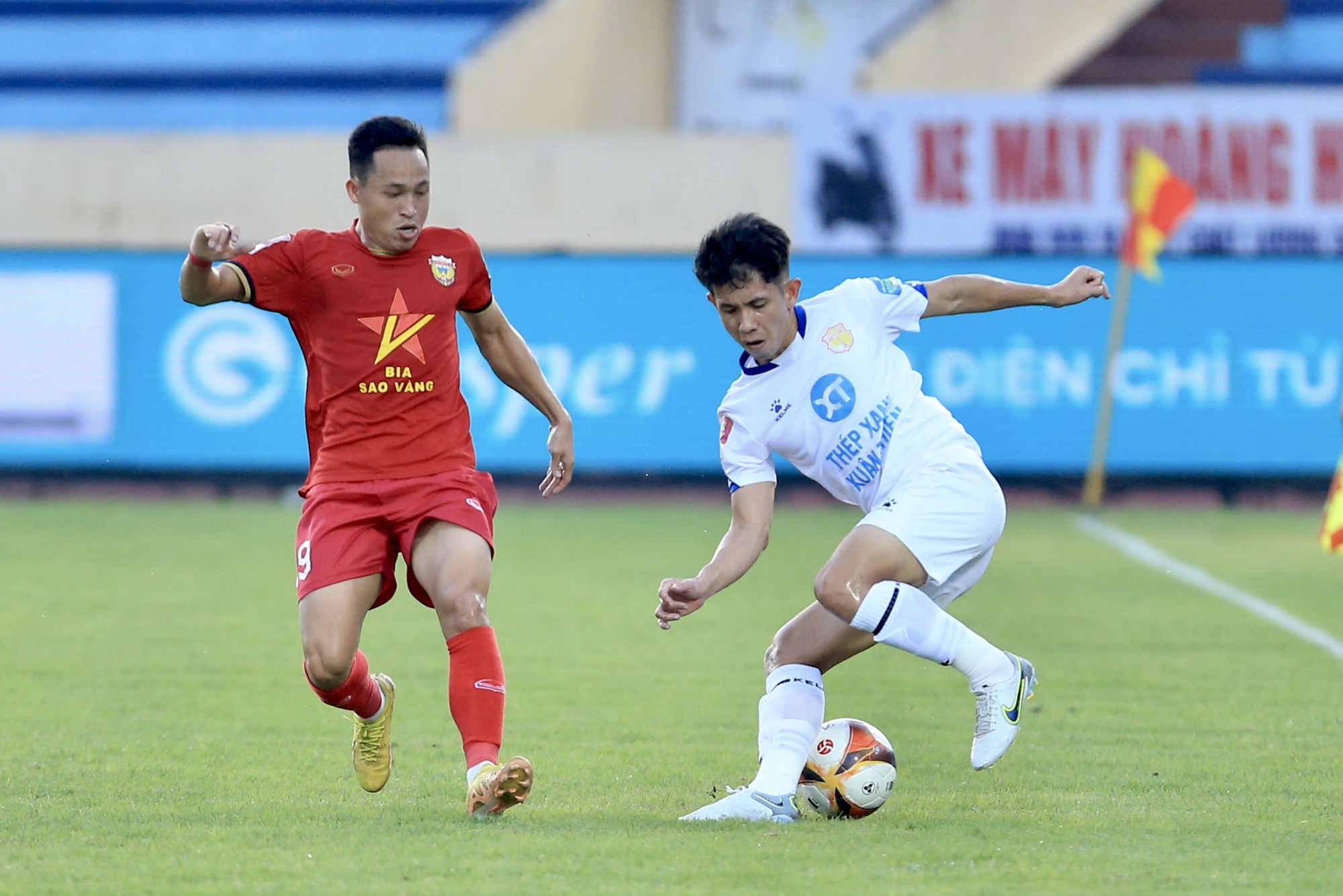 Kết quả V-League 2023, CLB Nam Định 1-1 CLB Hà Tĩnh: Chia điểm ở Thiên Trường  - Ảnh 3.
