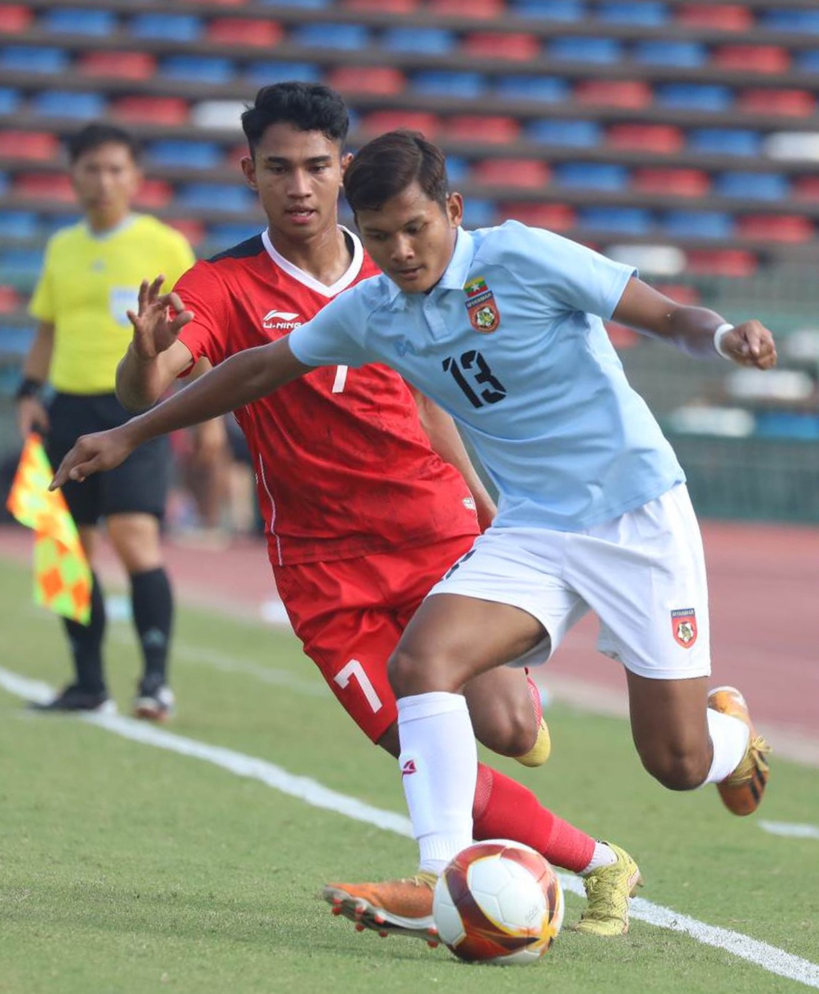 Bóng đá SEA Games 32, U.22 Indonesia thắng đậm U.22 Myanmar, đặt một chân vào bán kết - Ảnh 2.