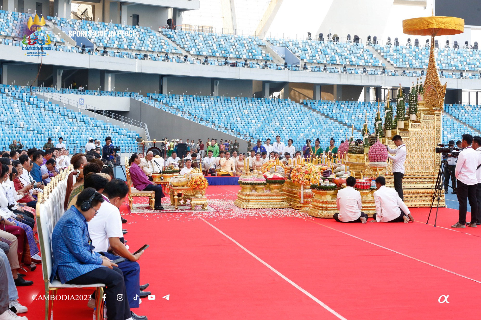 Những màn trình diễn đậm chất Khmer sẽ xuất hiện trong lễ khai mạc SEA Games 32 - Ảnh 2.