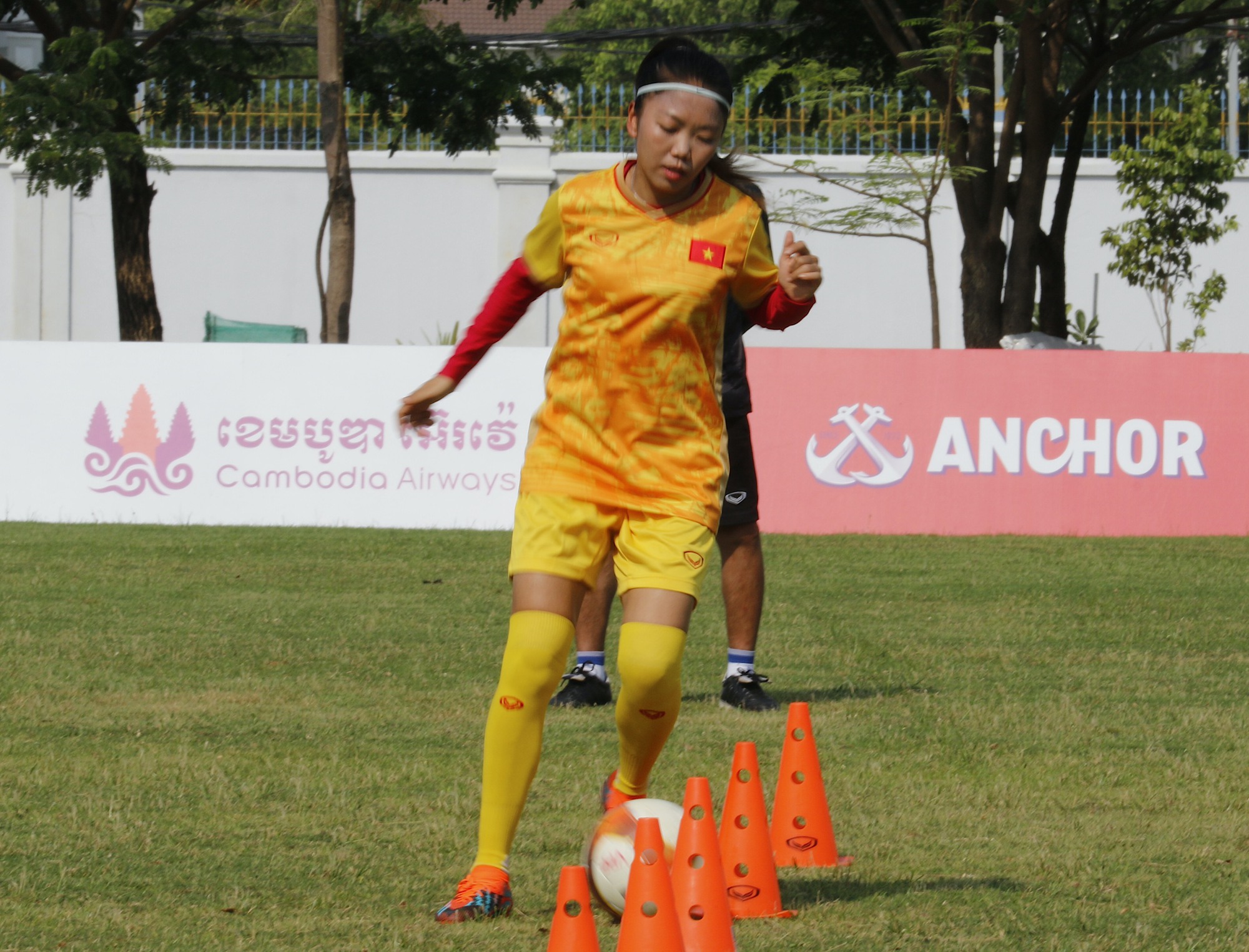 Nữ tuyển thủ Bích Thùy: ‘Đội tuyển nữ Việt Nam đã thích nghi thời tiết nắng nóng’ - Ảnh 5.