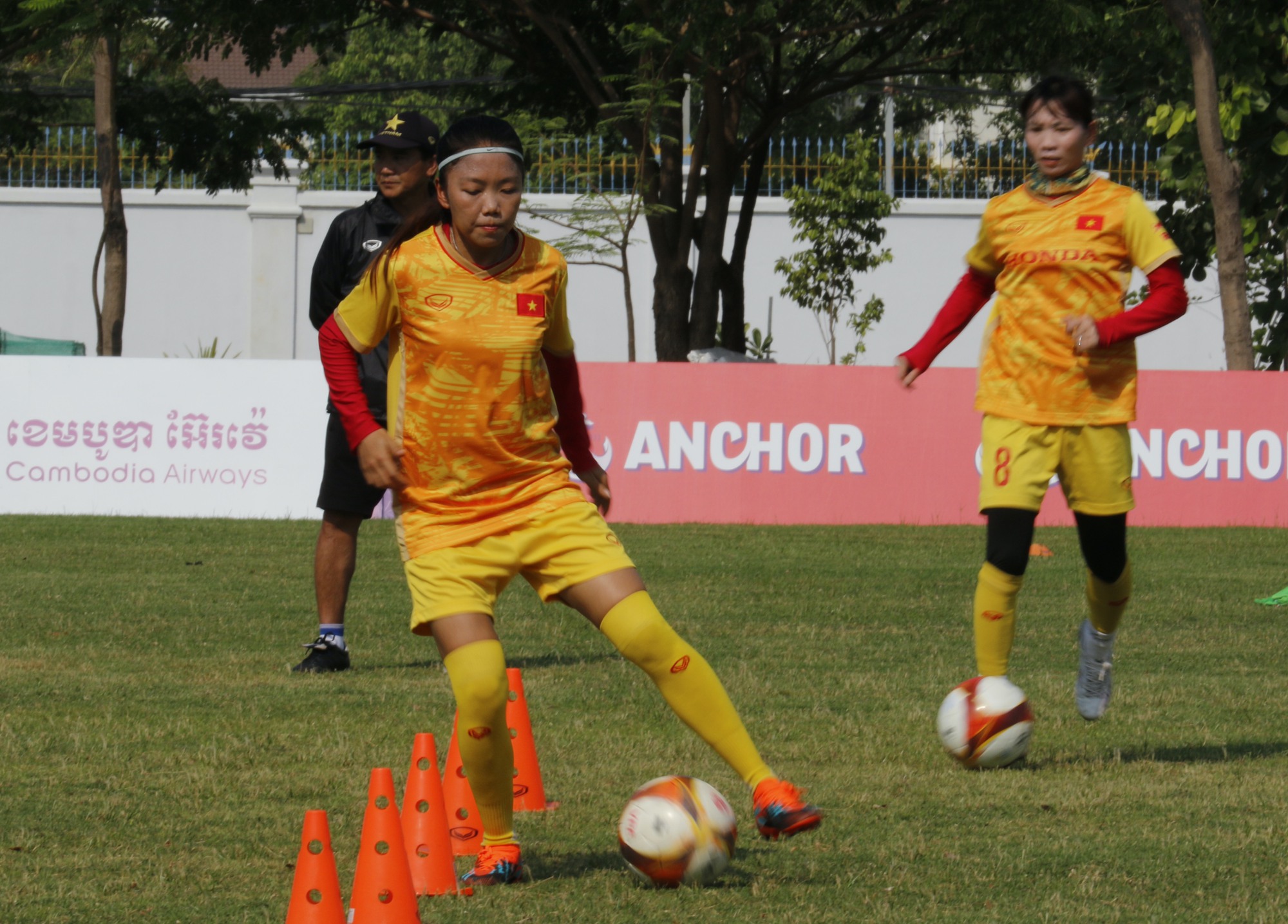 Nữ tuyển thủ Bích Thùy: ‘Đội tuyển nữ Việt Nam đã thích nghi thời tiết nắng nóng’ - Ảnh 6.