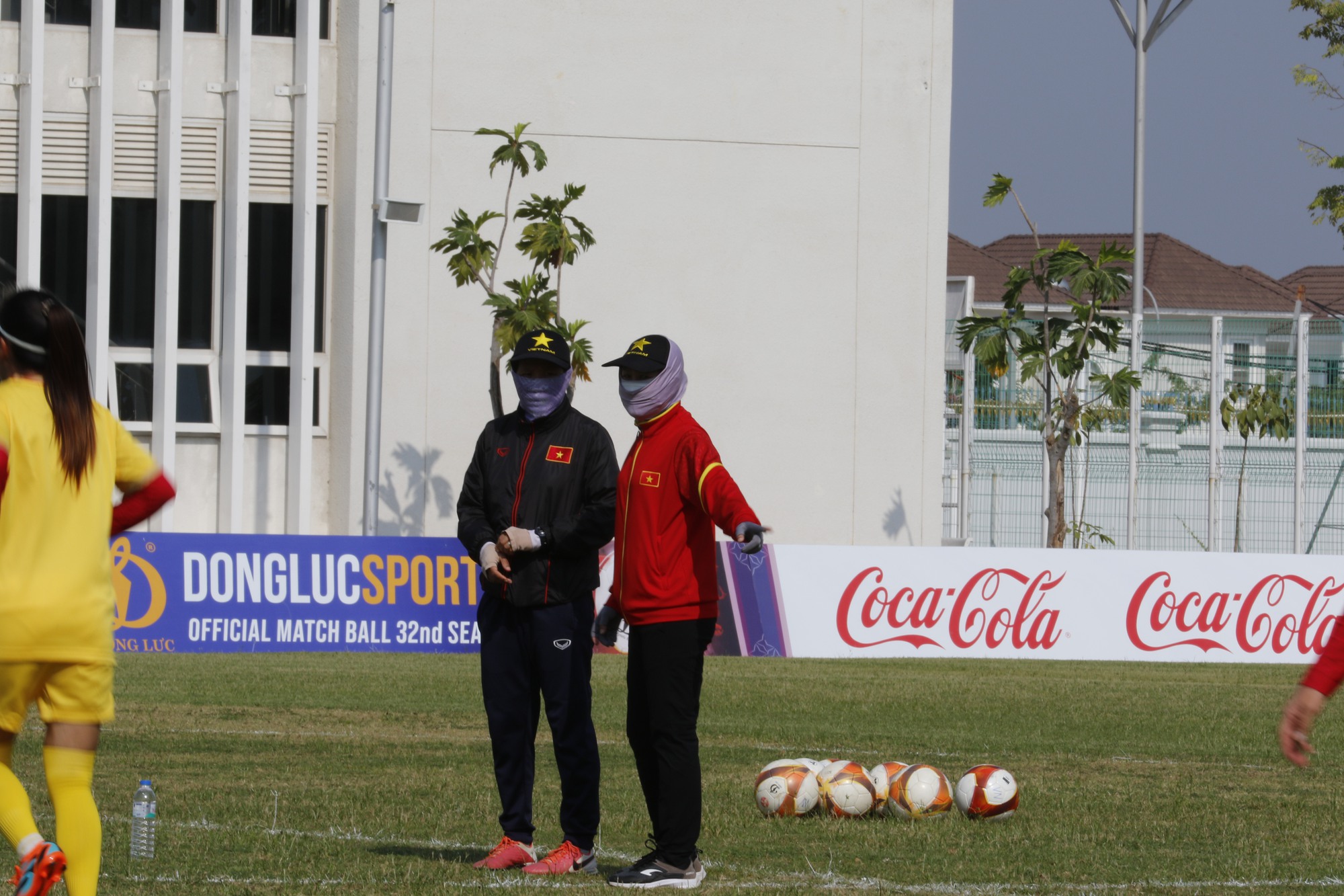 Huỳnh Như và đồng đội đã sẵn sàng cho trận đấu gặp đội tuyển nữ Myanmar - Ảnh 12.