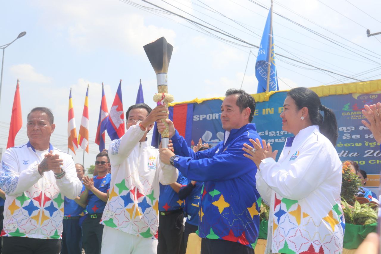 Thủ tướng Hun Sen háo hức trước buổi lễ khai mạc SEA Games 32 - Ảnh 1.