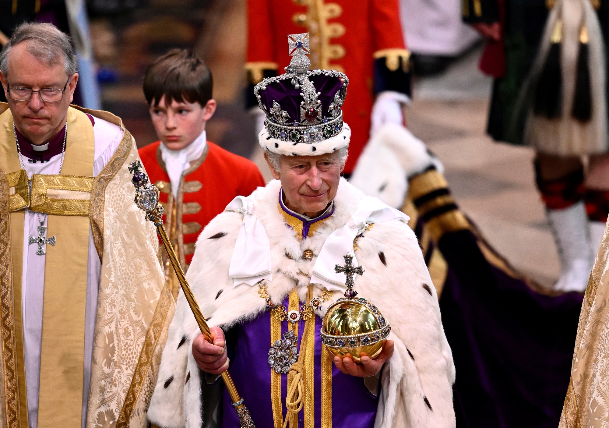 Vua Charles III chính thức lên ngôi - Ảnh 18.