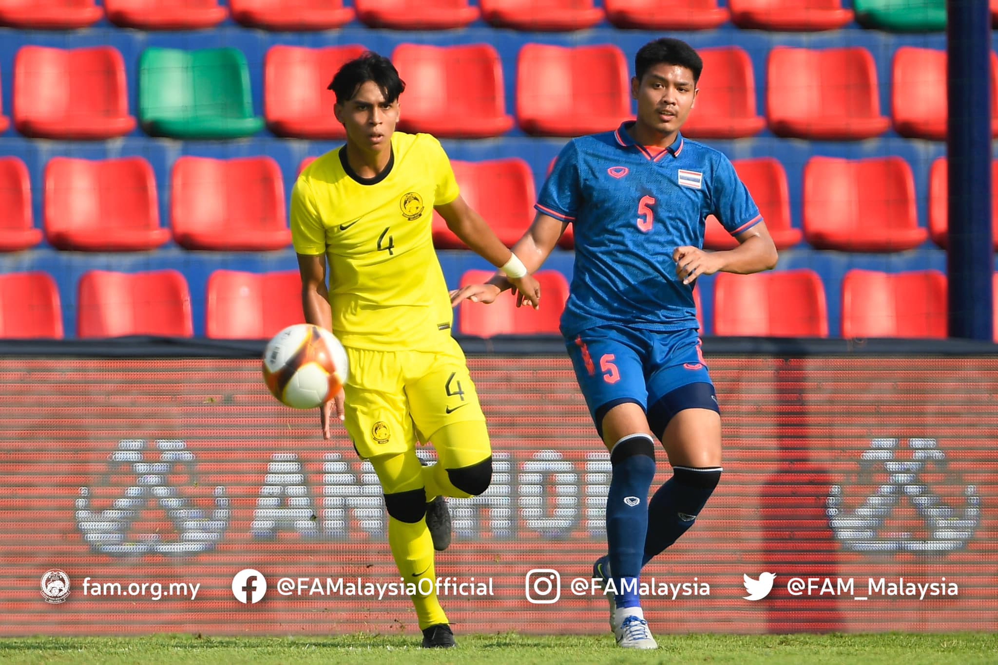 Bóng đá SEA Games 32, U.22 Thái Lan 2-0 U.22 Malaysia: 'Voi chiến' trẻ thắng thuyết phục - Ảnh 3.