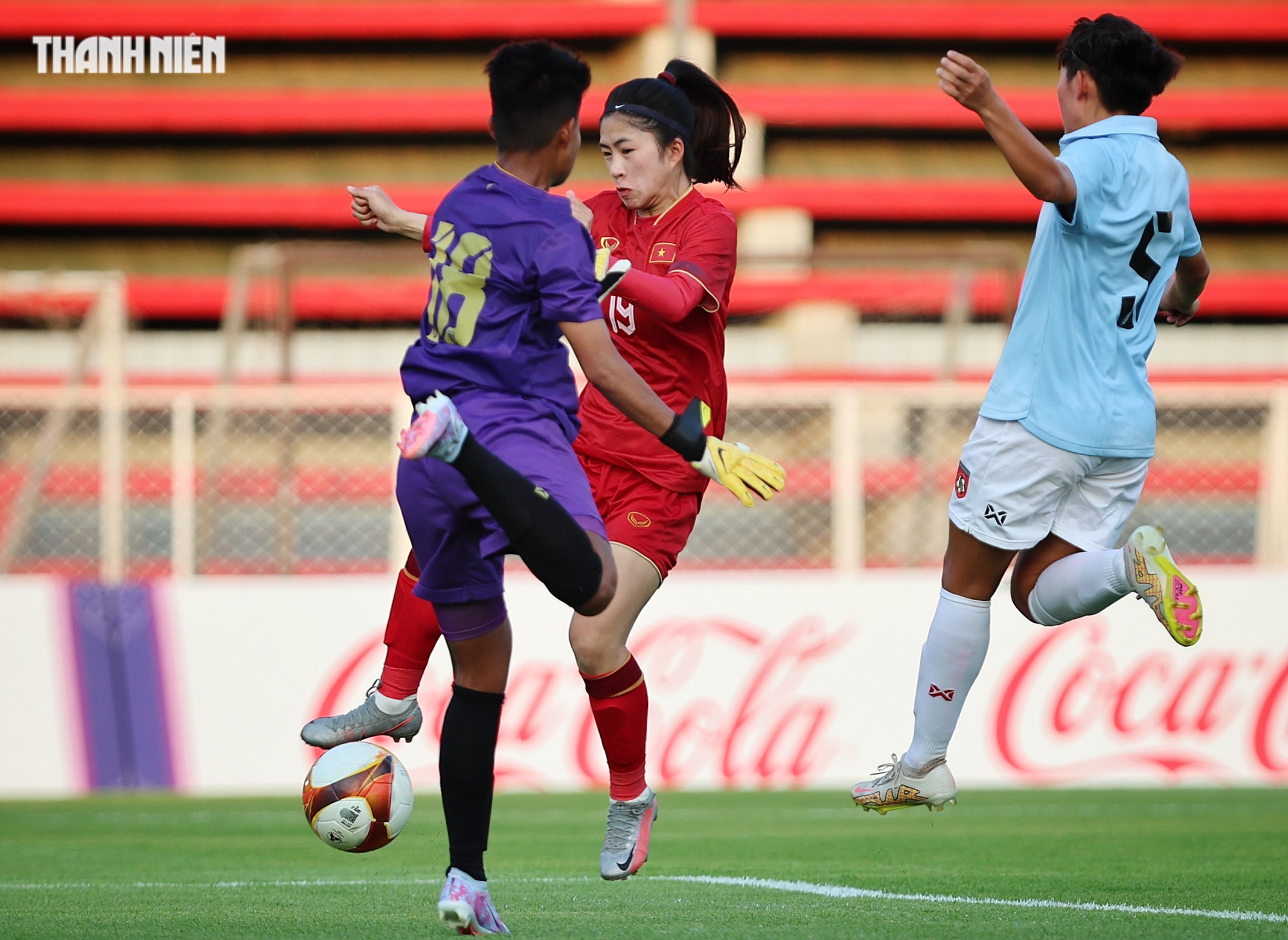 Huỳnh Như lại làm khổ hàng phòng ngự trong trận thắng Myanmar - Ảnh 12.
