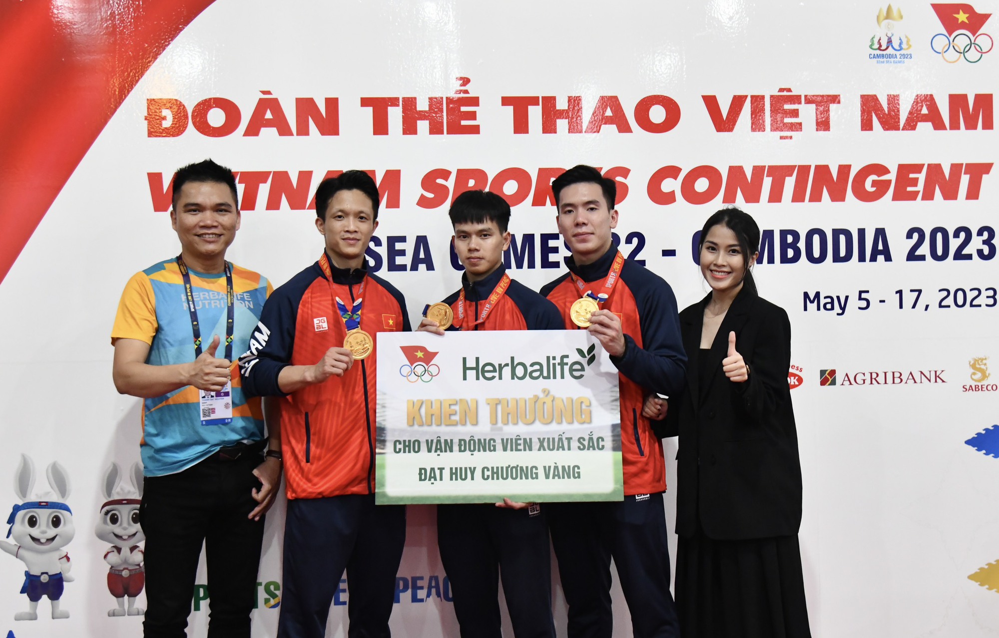 Xuất sắc giành HCV, đội karate Việt Nam được thưởng nóng - Ảnh 2.