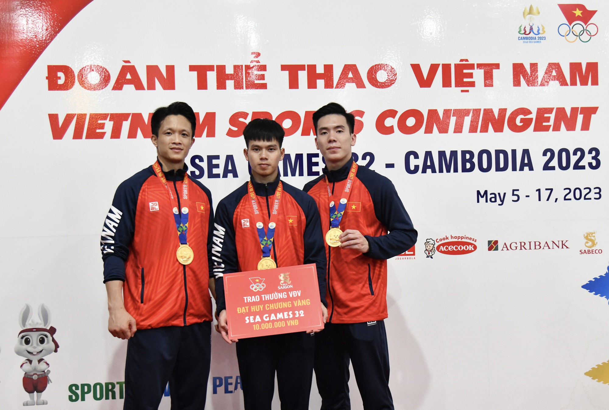 Xuất sắc giành HCV, đội karate Việt Nam được thưởng nóng - Ảnh 4.