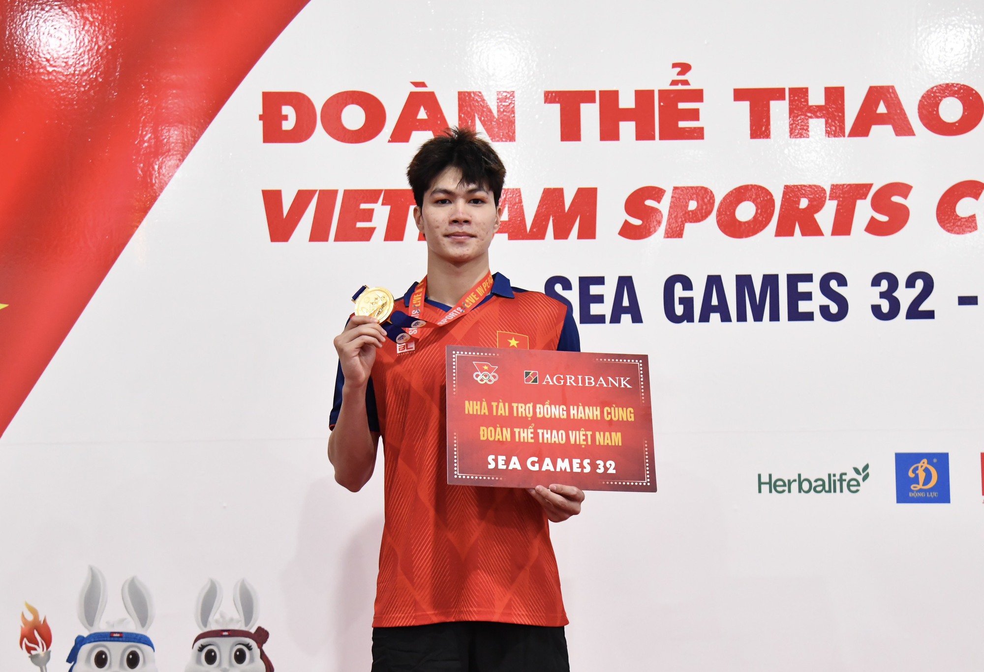 Đã có thưởng nóng dành cho các VĐV đoạt huy chương vàng SEA Games 32 - Ảnh 1.