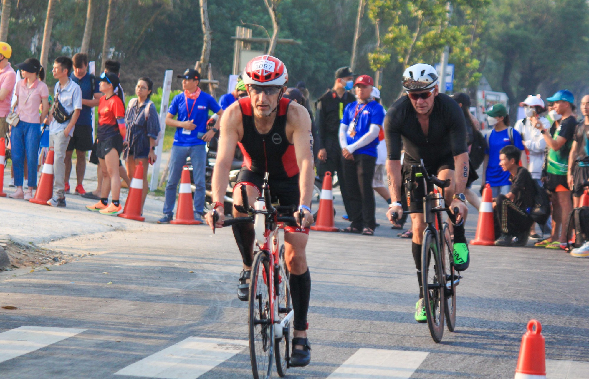 Đà Nẵng: Hơn 3.000 vận động viên tranh tài tại VinFast IRONMAN 70.3 Việt Nam 2023 - Ảnh 4.