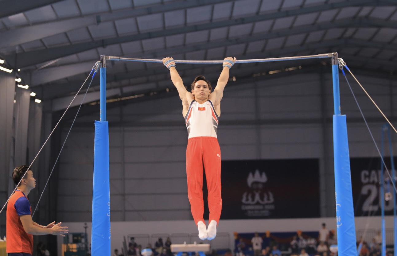 Nhà vô địch SEA Games Đinh Phương Thành: 'Xuất phát điểm của em kém hơn Carlos Yulo' - Ảnh 1.