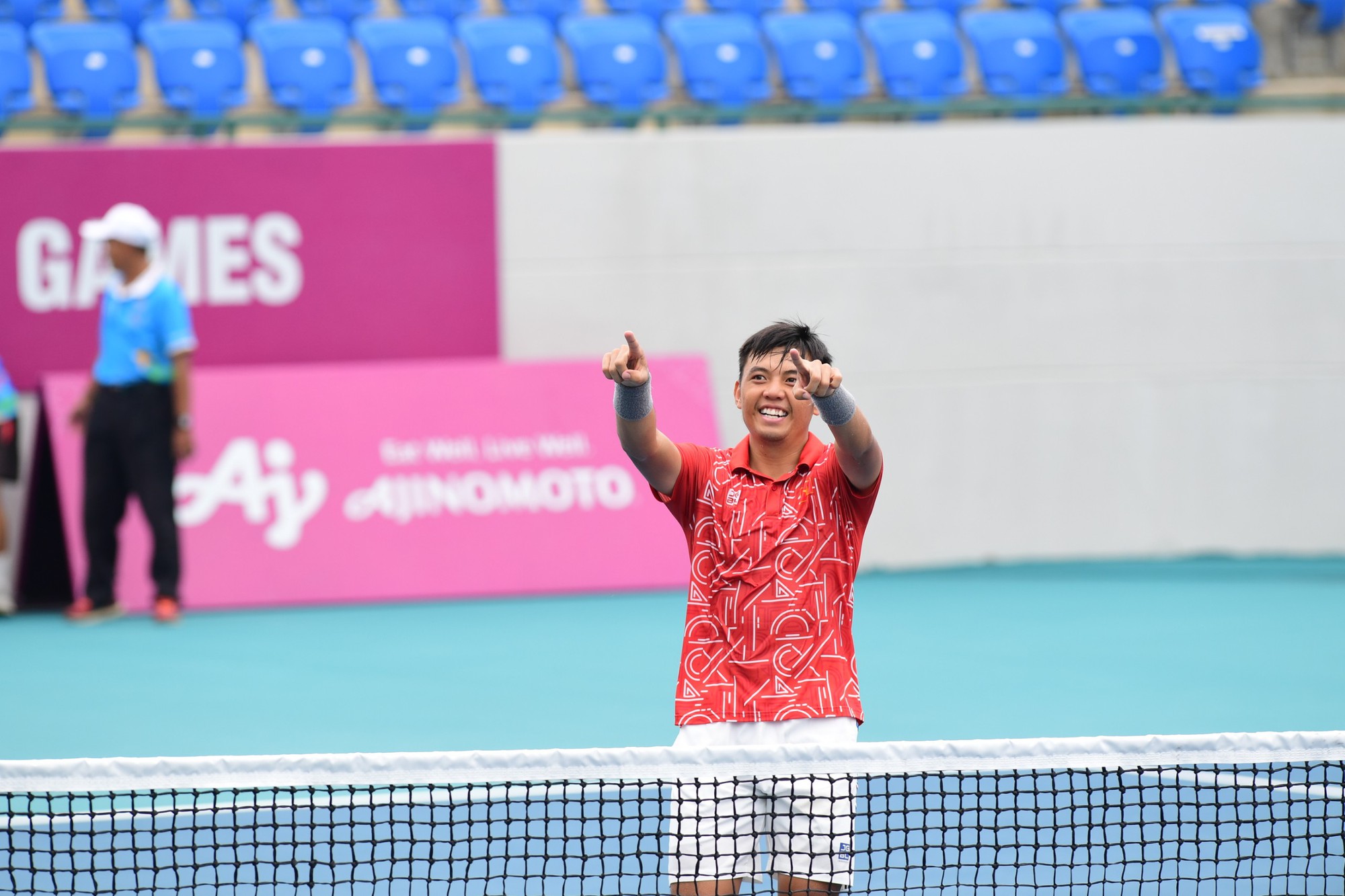 Quật ngã Indonesia, Việt Nam vào chung kết quần vợt đồng đội nam SEA Games 32 - Ảnh 3.