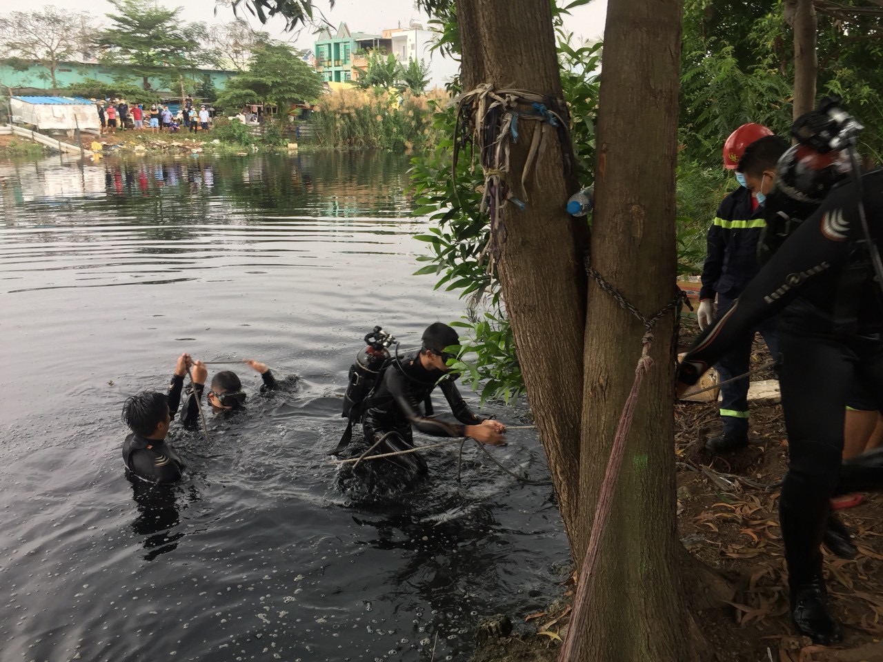 Trung tá Nguyễn Chí Thành lý giải nguyên nhân trẻ biết bơi vẫn có thể đuối nước  - Ảnh 1.