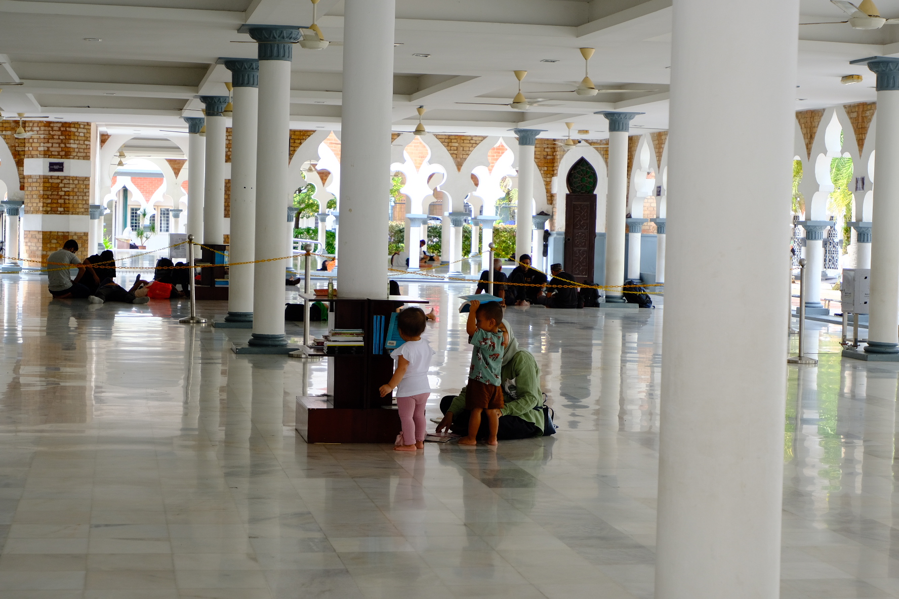 Du lịch Malaysia, nhất định phải tới Thánh đường Hồi giáo Masjid Jamek - Ảnh 10.